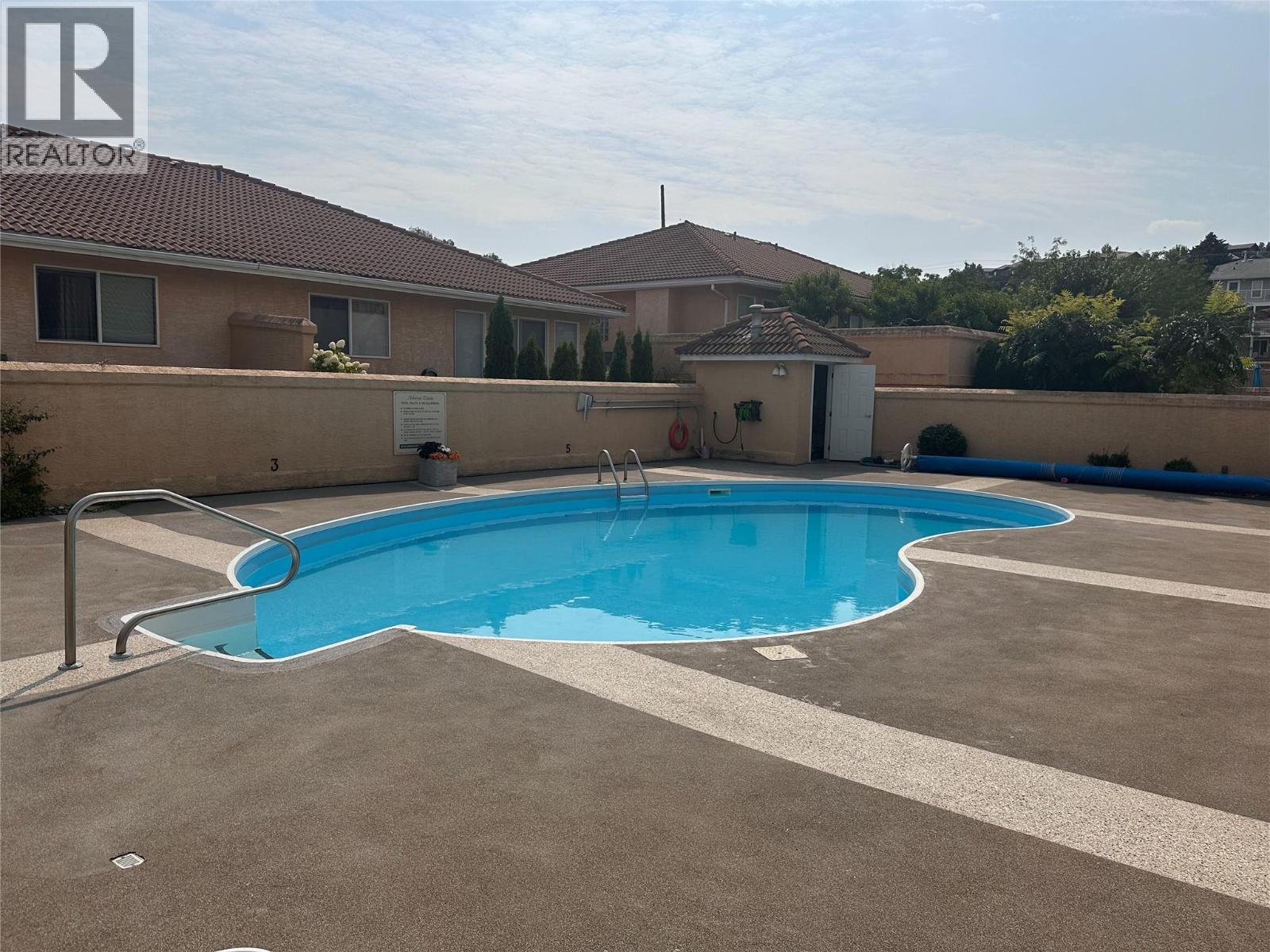 #101 45 HUDSONS BAY TRAIL - 9