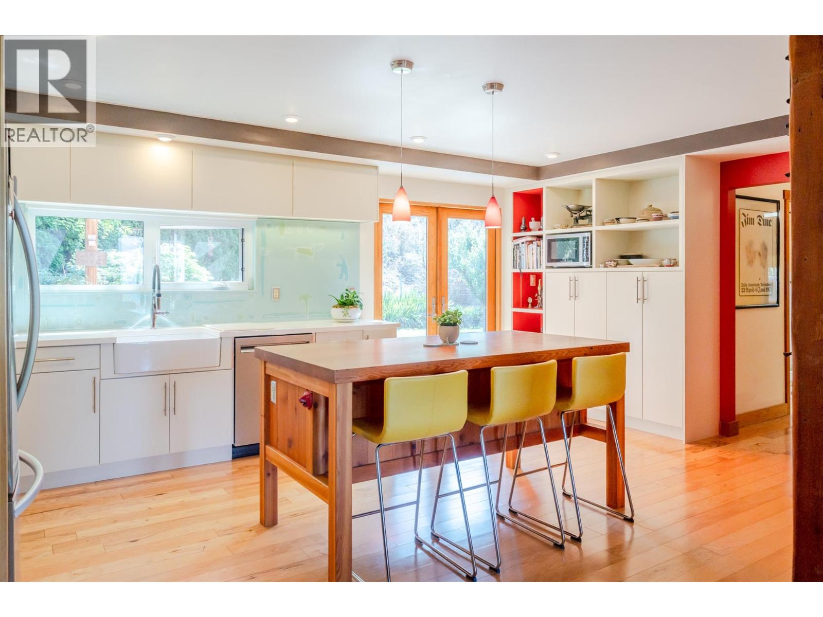 830 Three Mile Road - 12