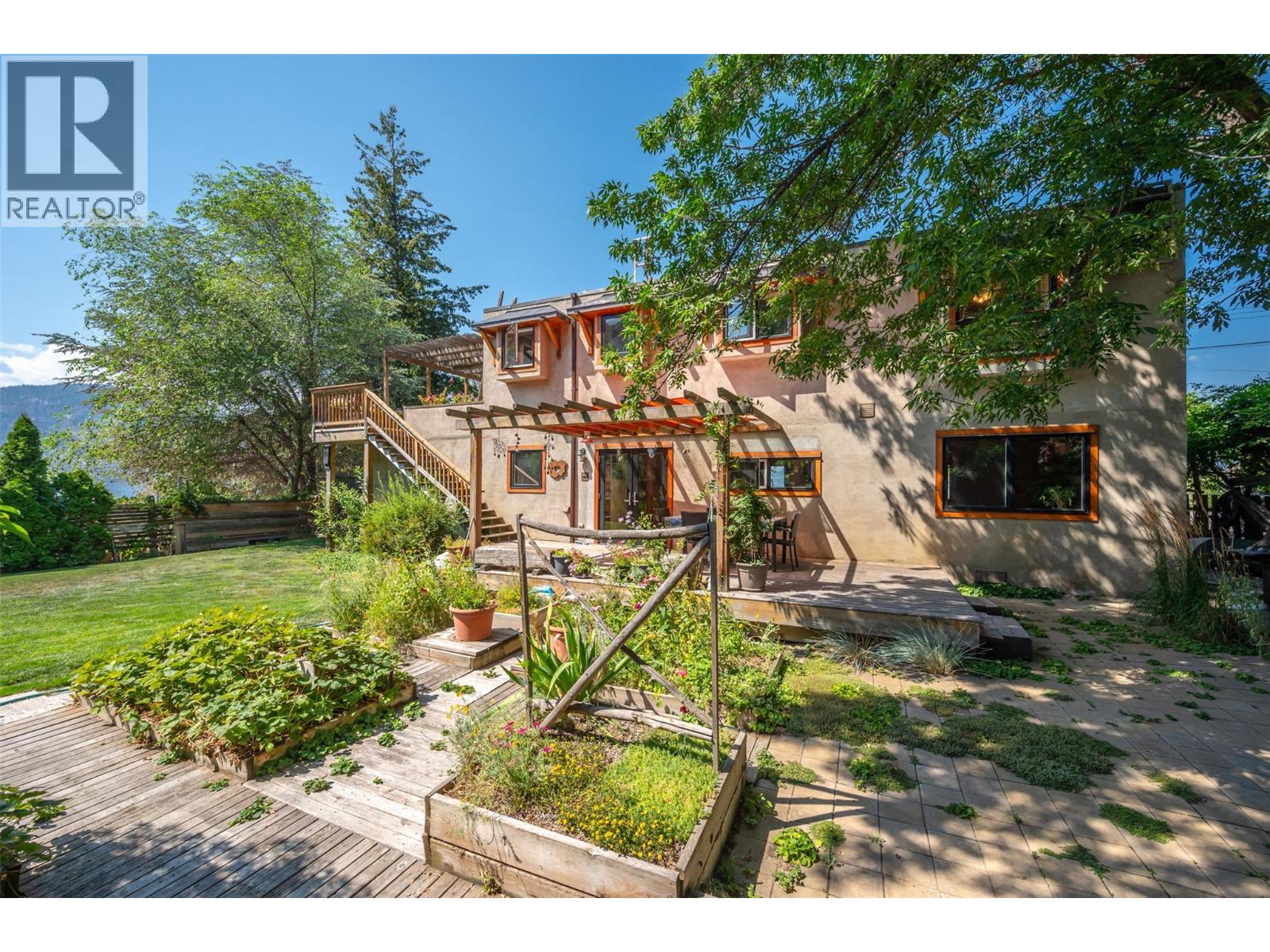 830 Three Mile Road, Penticton