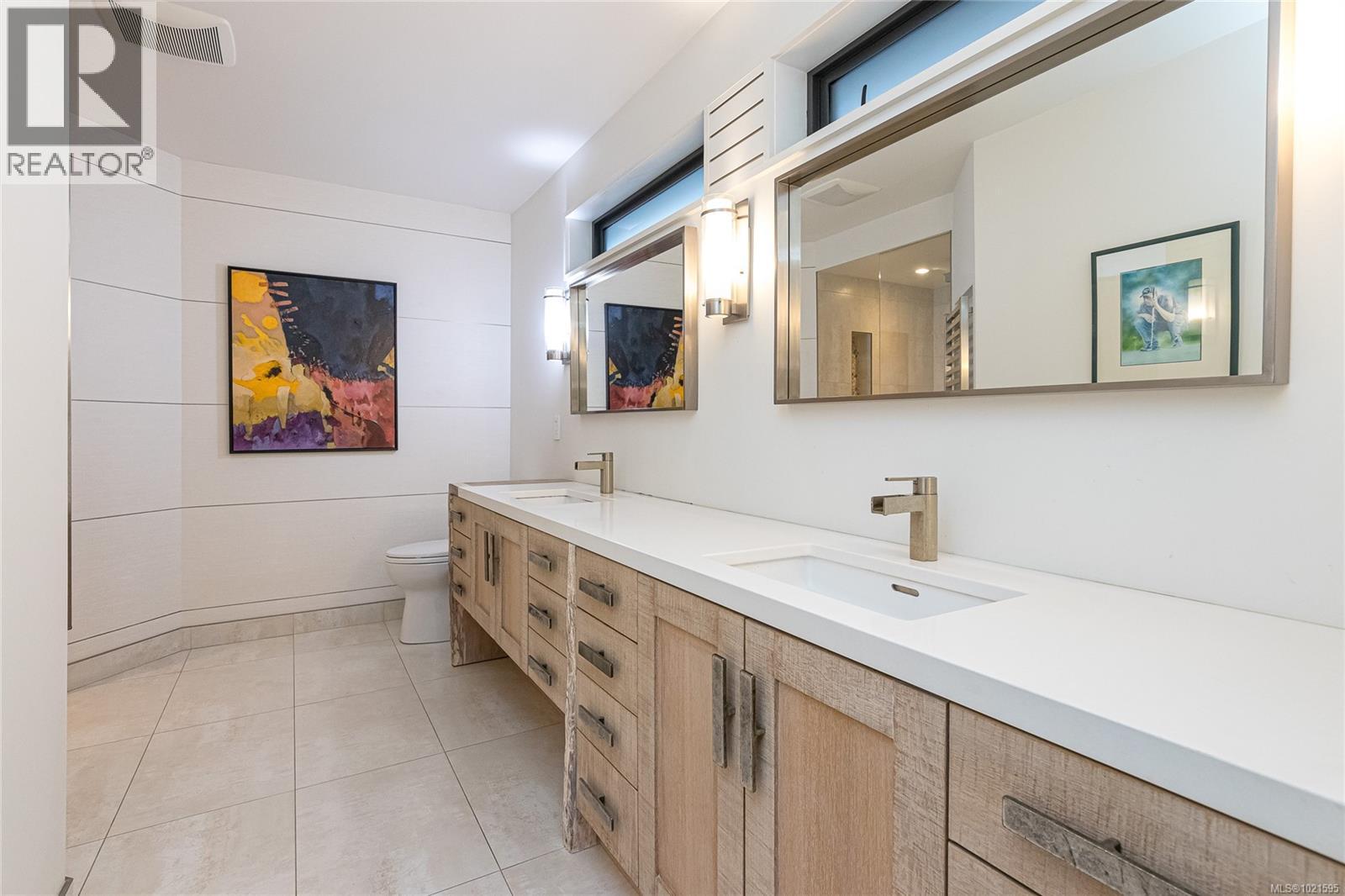 3955 Burchett Pl, Saanich