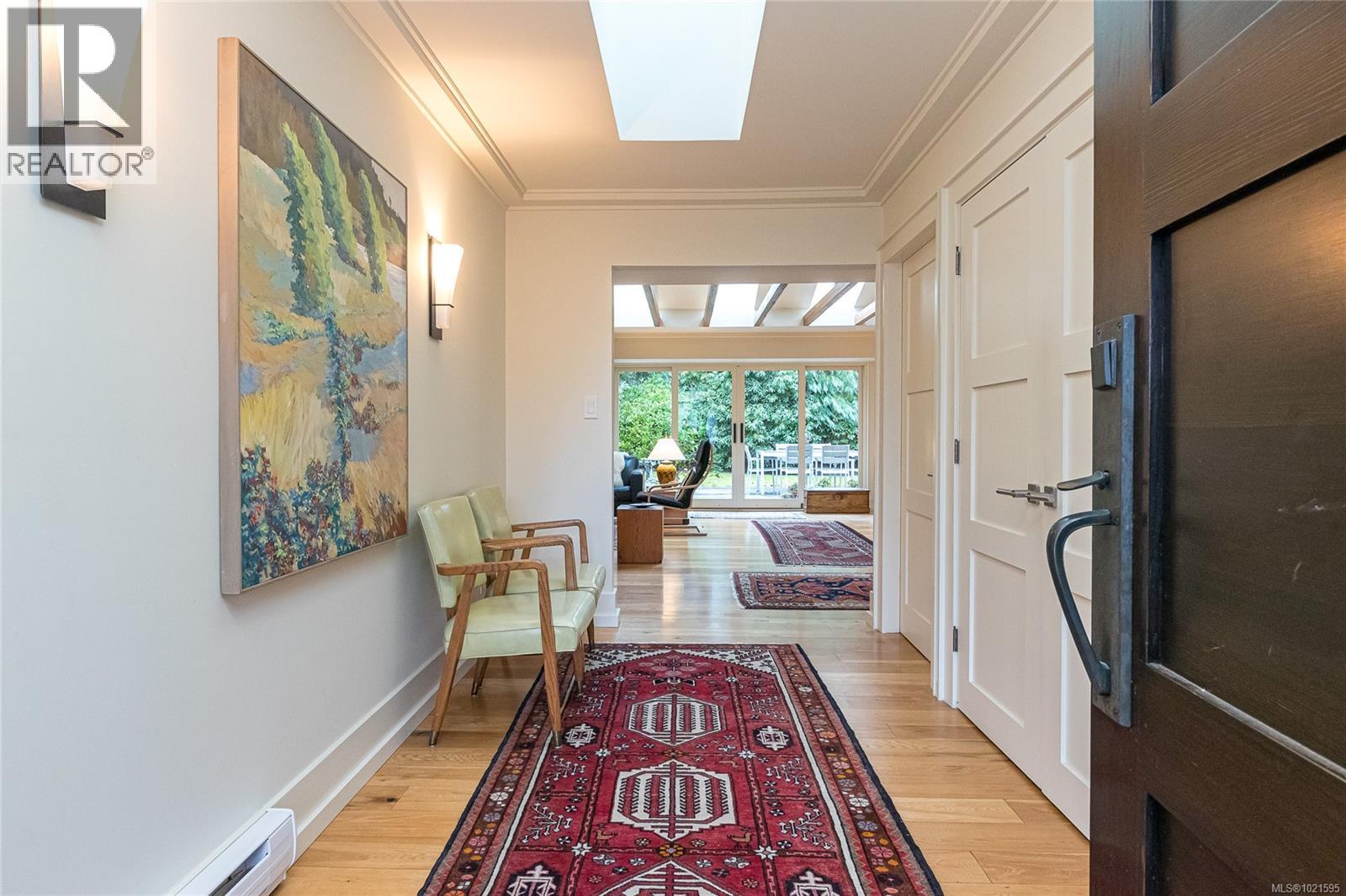 3955 Burchett Pl, Saanich