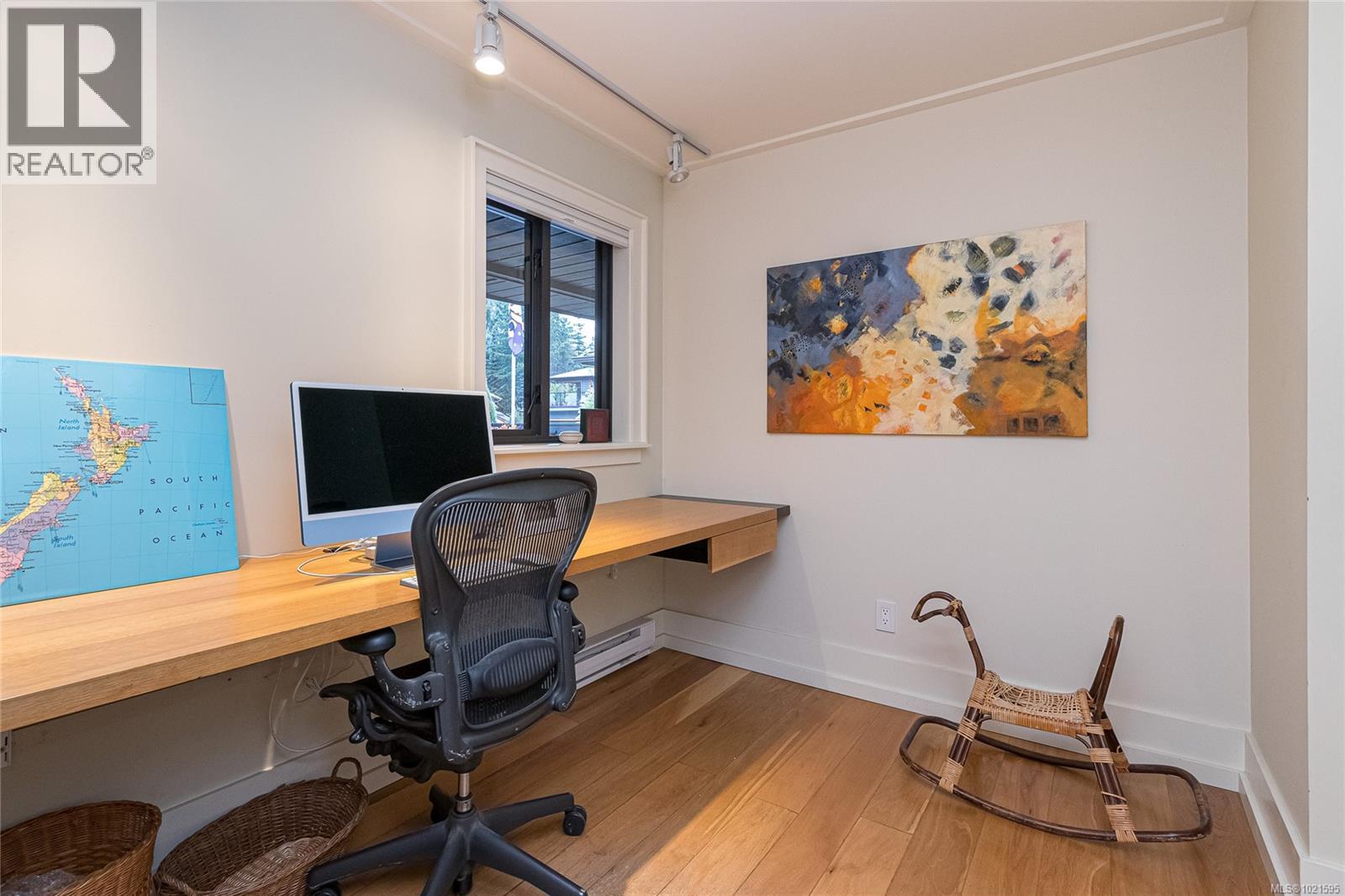 3955 Burchett Pl, Saanich