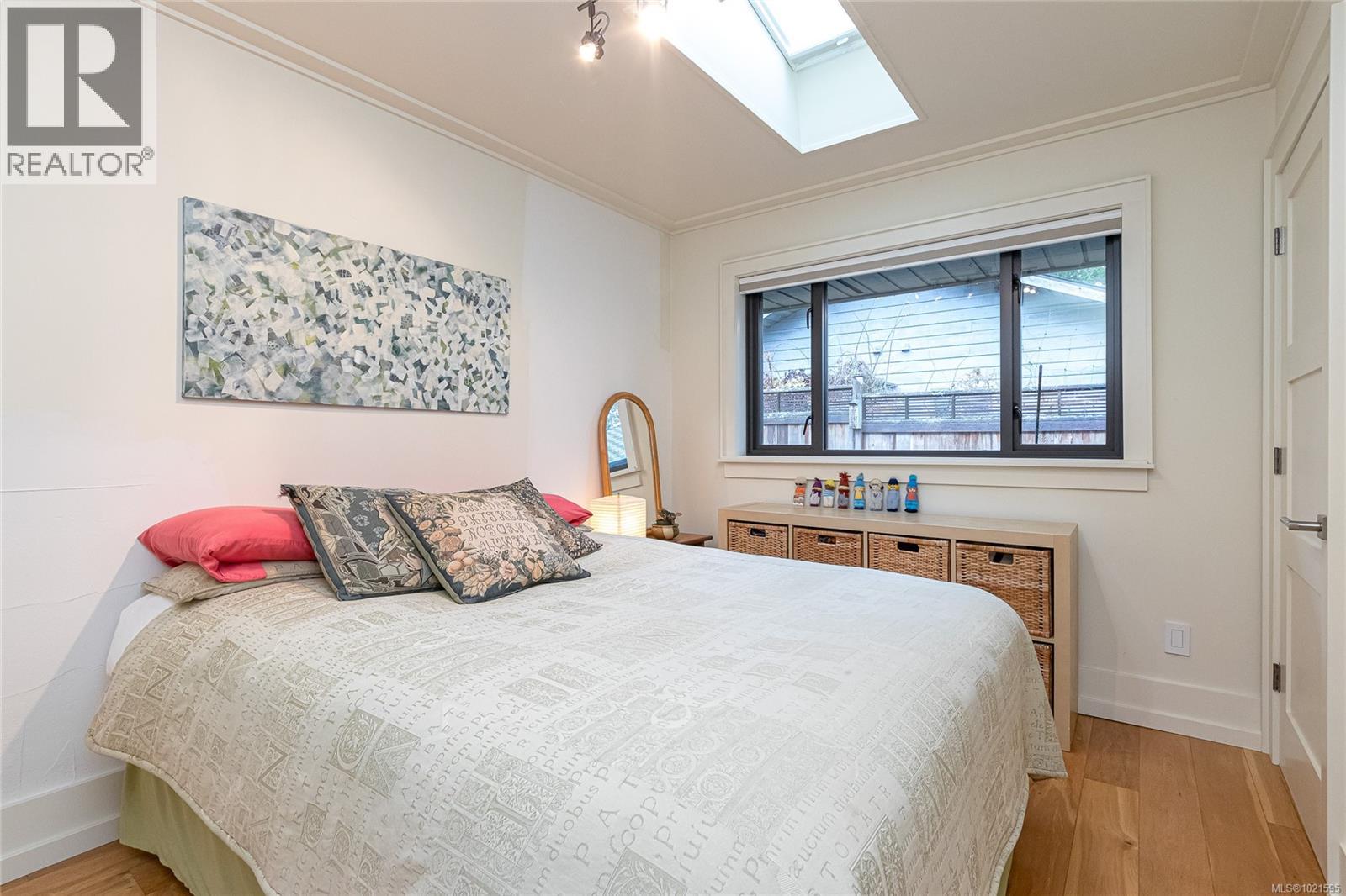 3955 Burchett Pl, Saanich