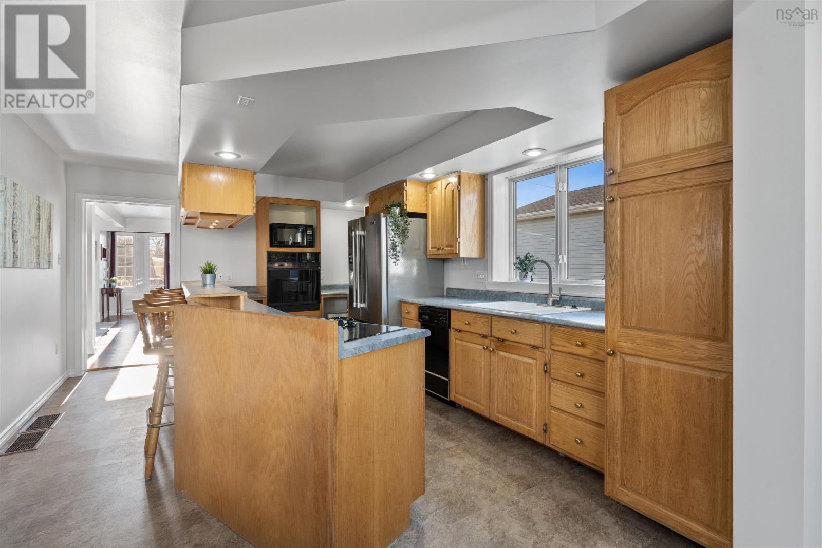 Property 16 of 47 of 45 High Street