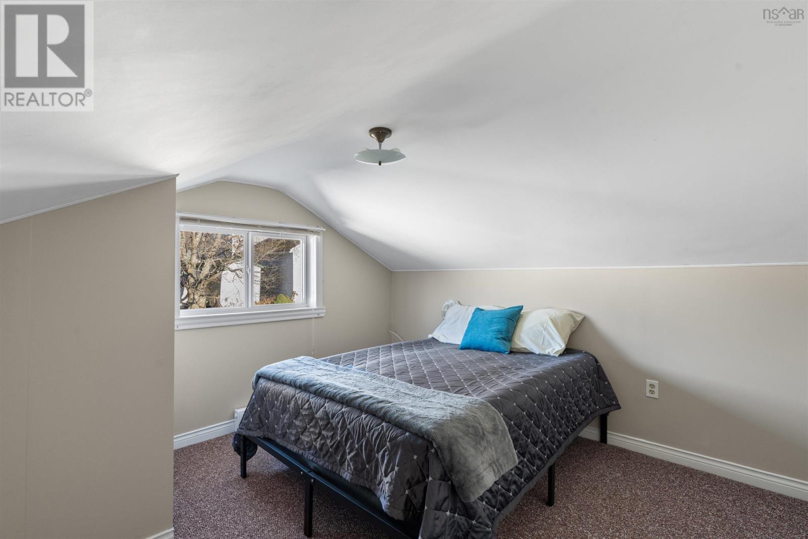 Property 36 of 47 of 45 High Street