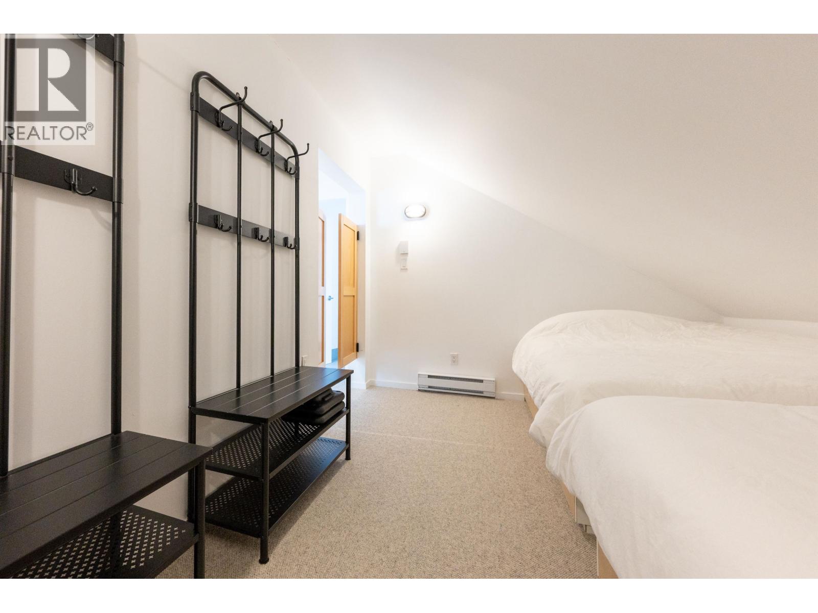 14 2240 GONDOLA WAY, Whistler