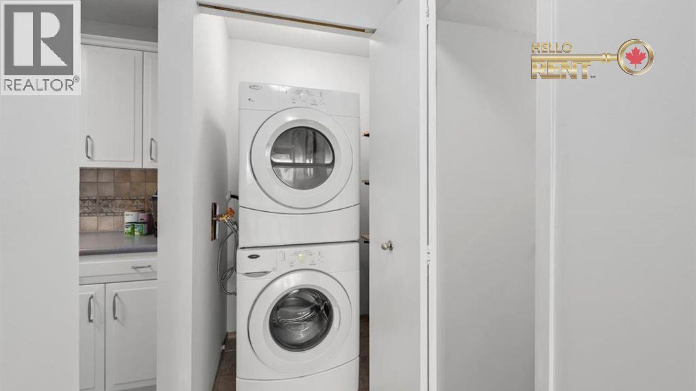 19 220 E 4TH, North Vancouver