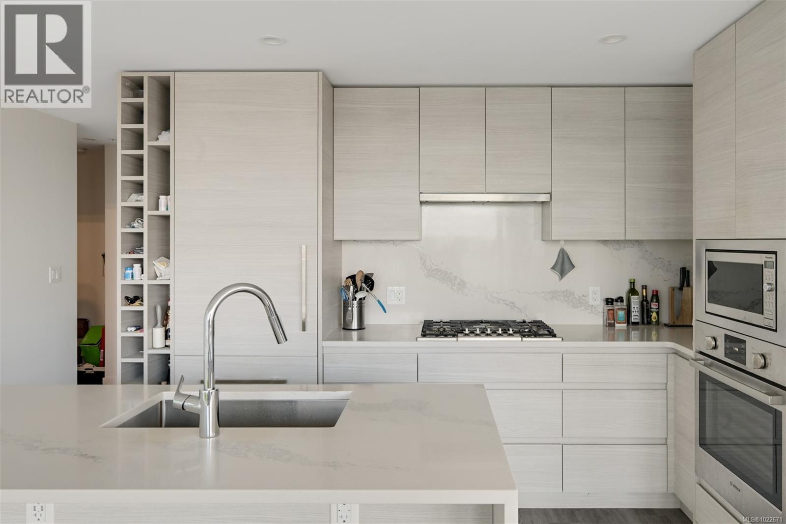 1006 777 Herald St, Victoria