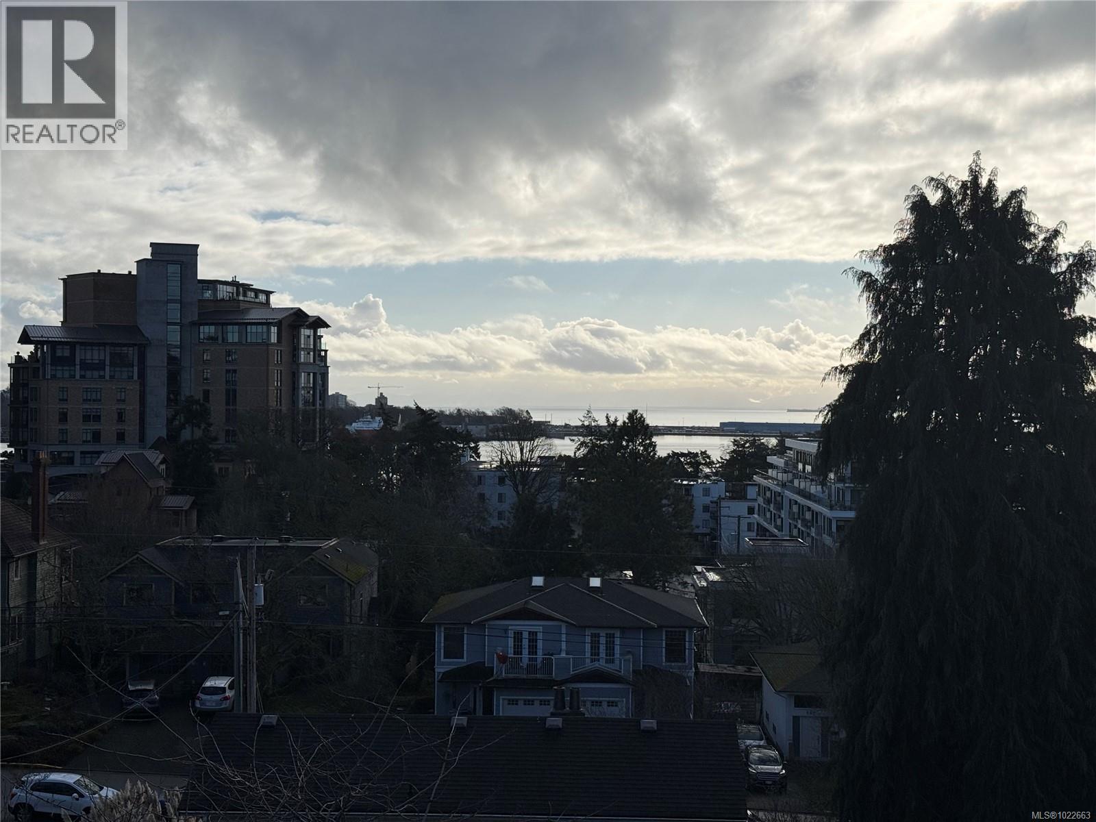106 873 Esquimalt Rd, Esquimalt