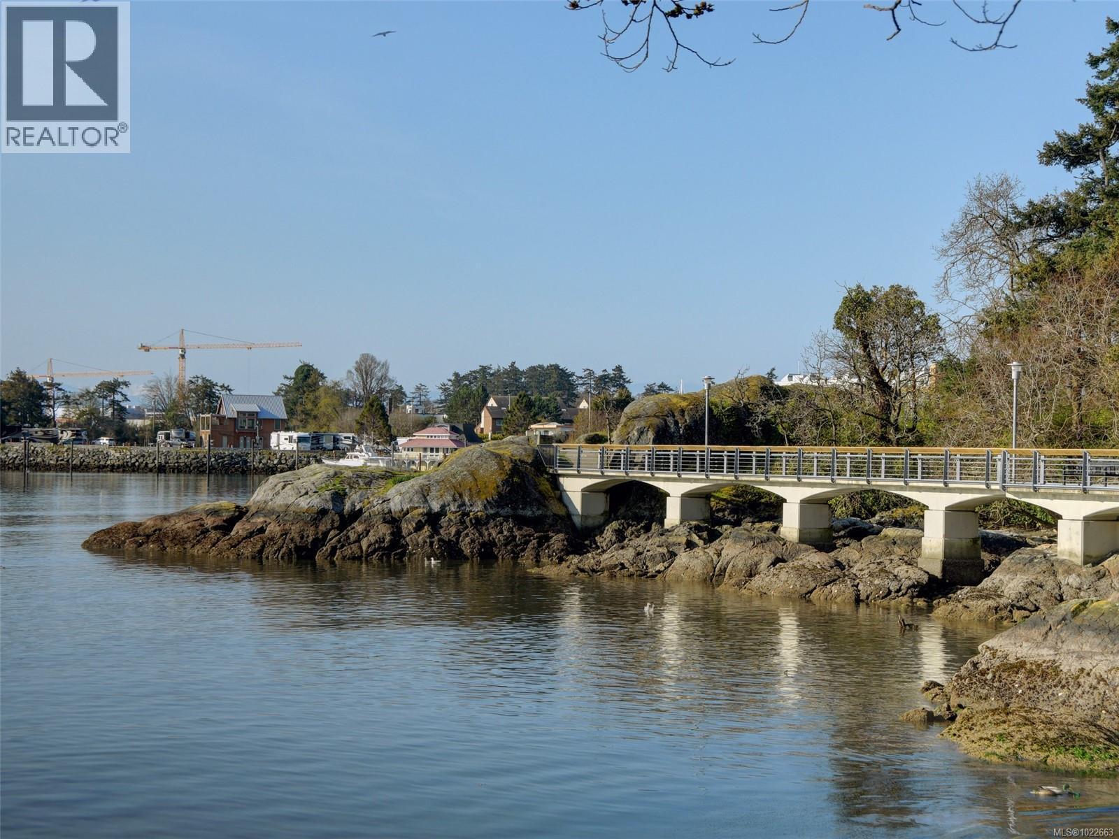 106 873 Esquimalt Rd, Esquimalt