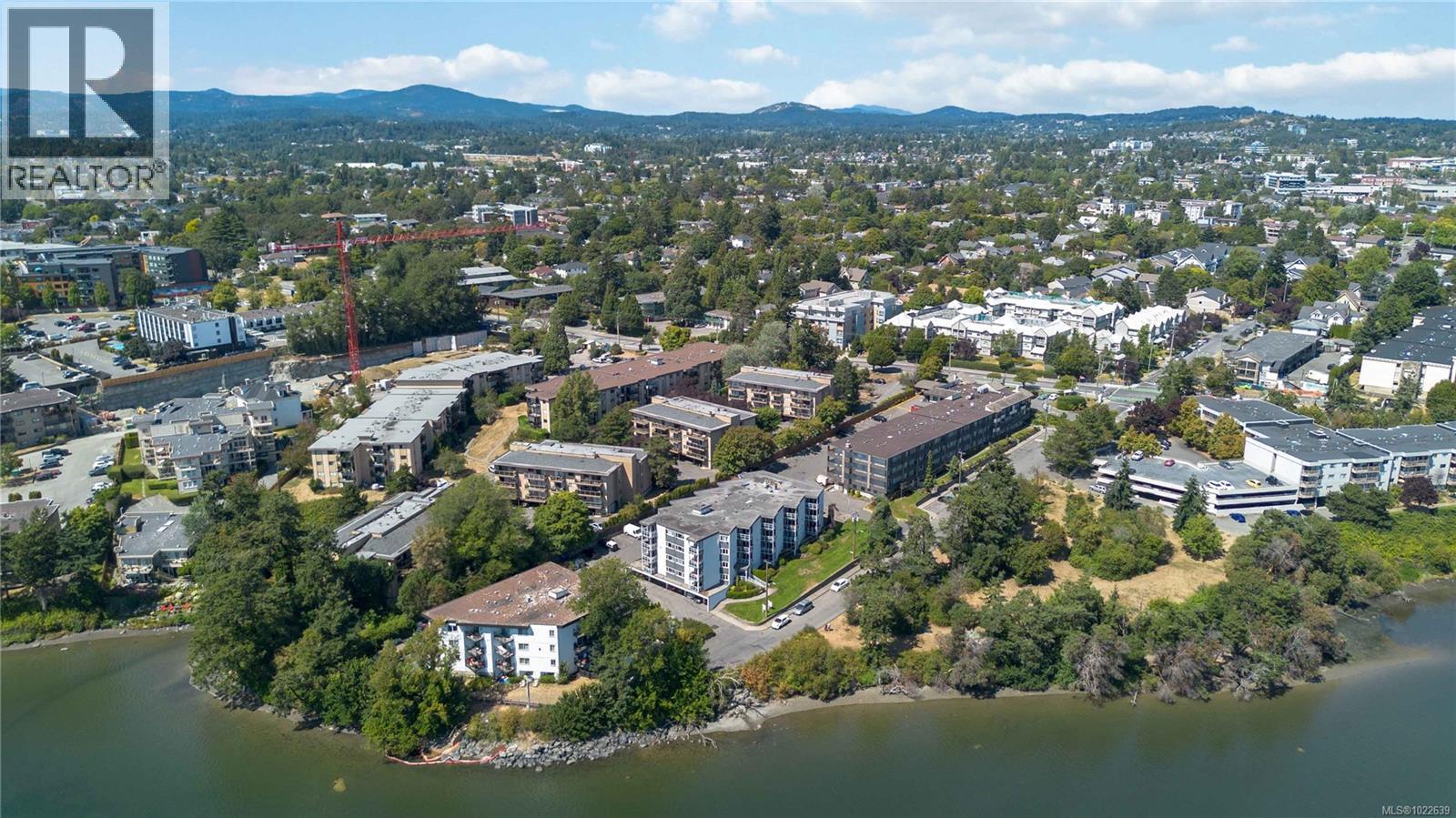 236 2930 Washington Ave, Victoria