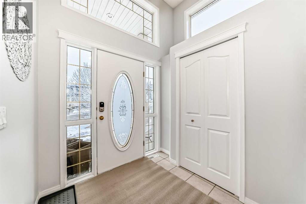 Single Family House Bi-level for Sale in  Signal Hill Drive SW Signal Hill Calgary 