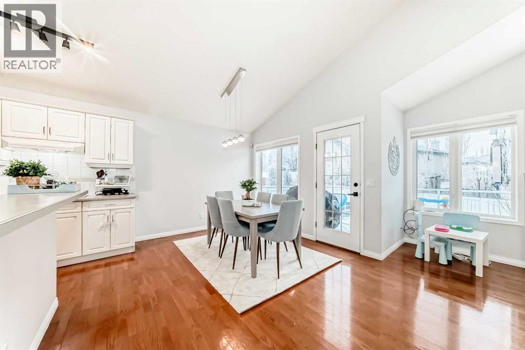 Single Family House Bi-level for Sale in  Signal Hill Drive SW Signal Hill Calgary 