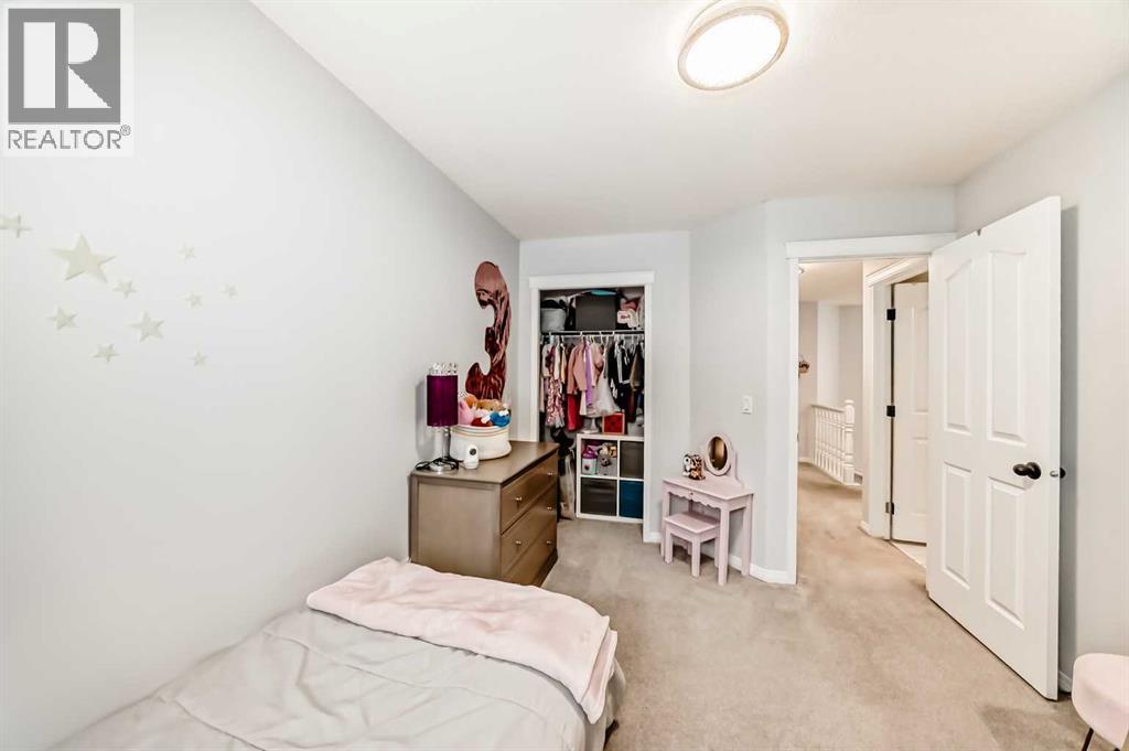 Single Family House Bi-level for Sale in  Signal Hill Drive SW Signal Hill Calgary 