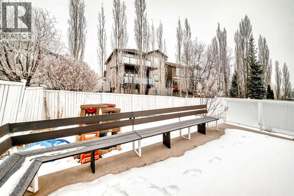 Single Family House Bi-level for Sale in  Signal Hill Drive SW Signal Hill Calgary 