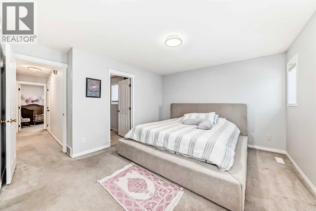 Single Family House Bi-level for Sale in  Signal Hill Drive SW Signal Hill Calgary 