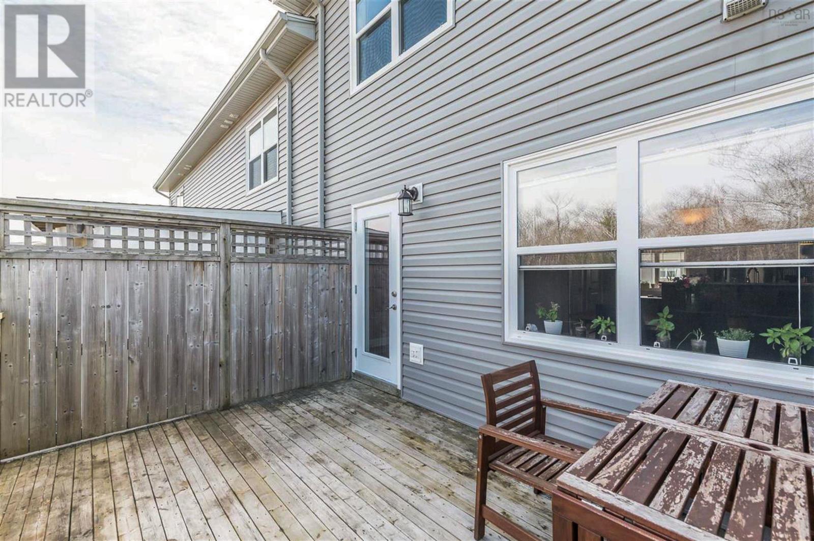 Property 21 of 30 of 157 Transom Drive