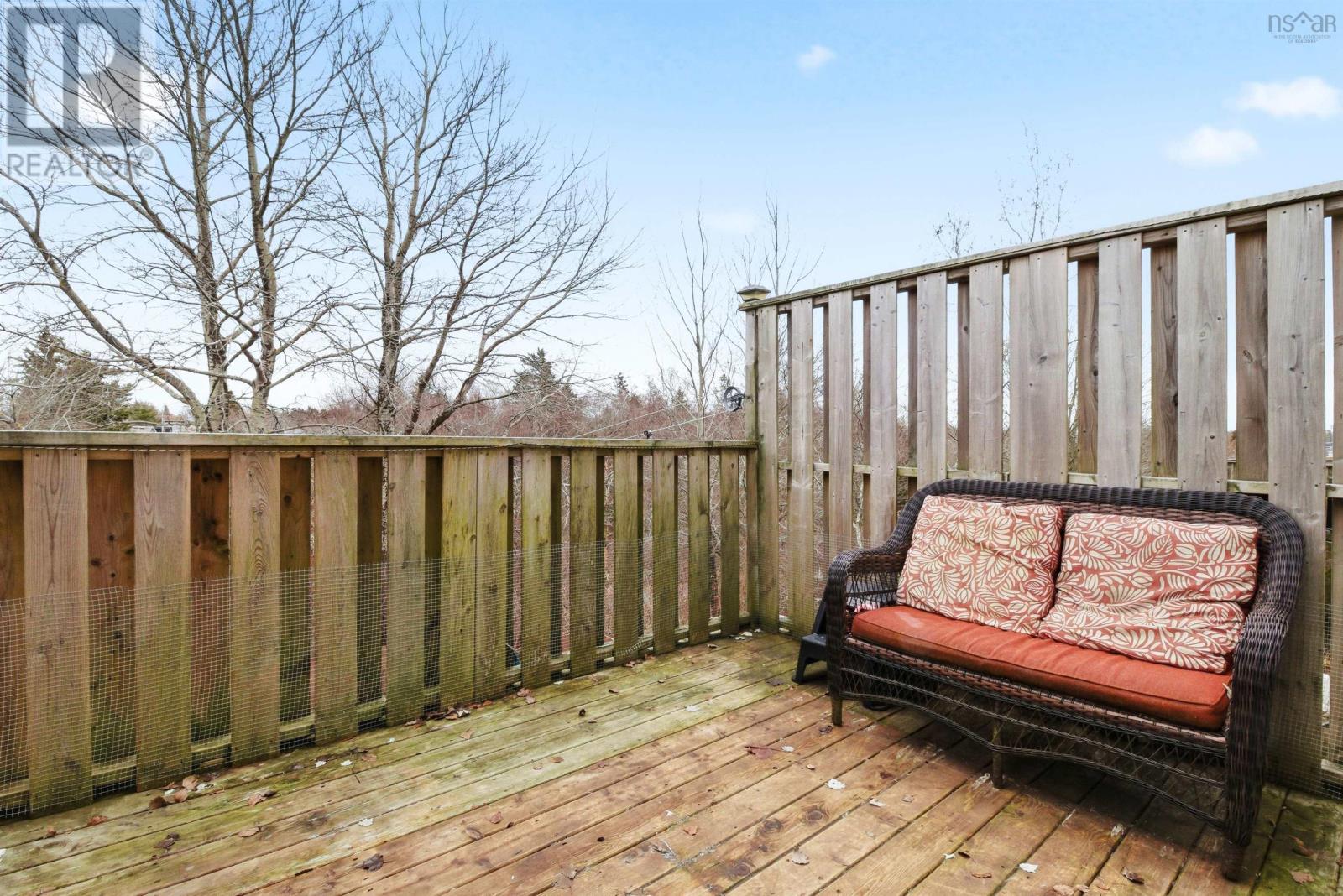 Property 30 of 41 of 50 Amaranth Crescent