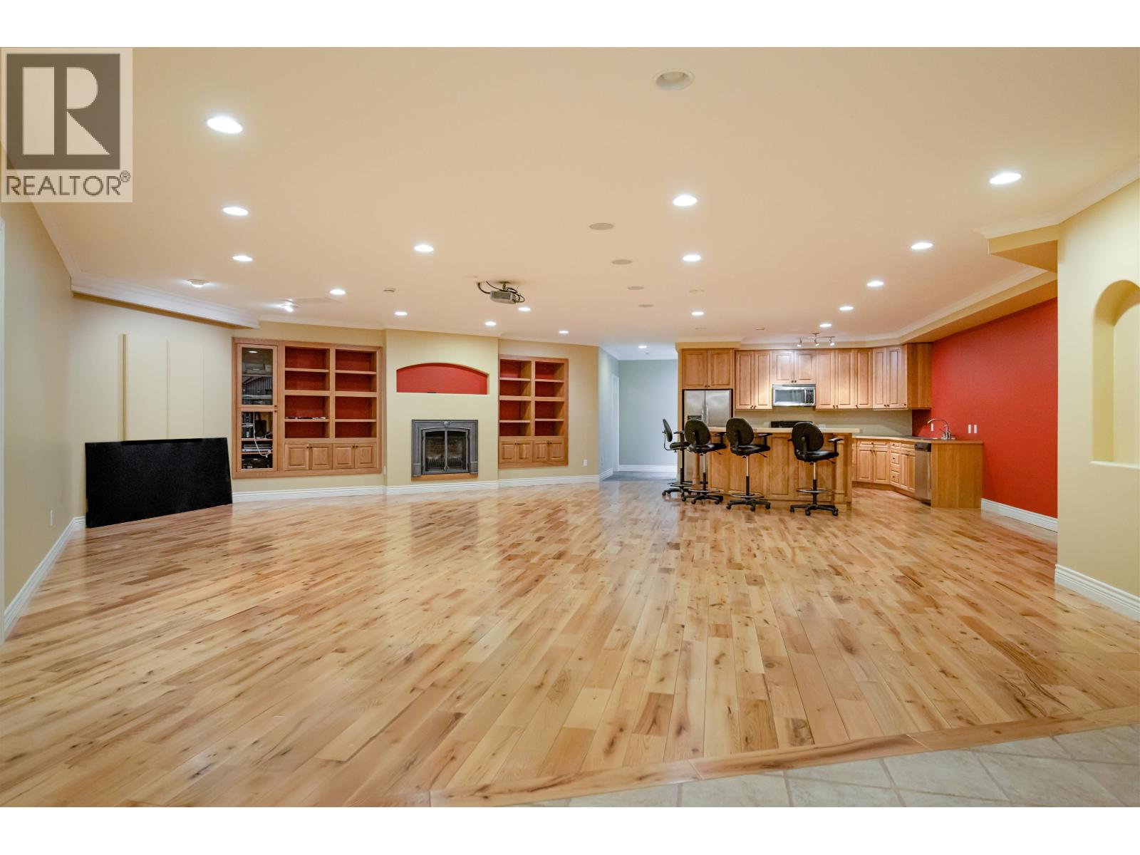 7003 VALLEYVIEW DRIVE - 18