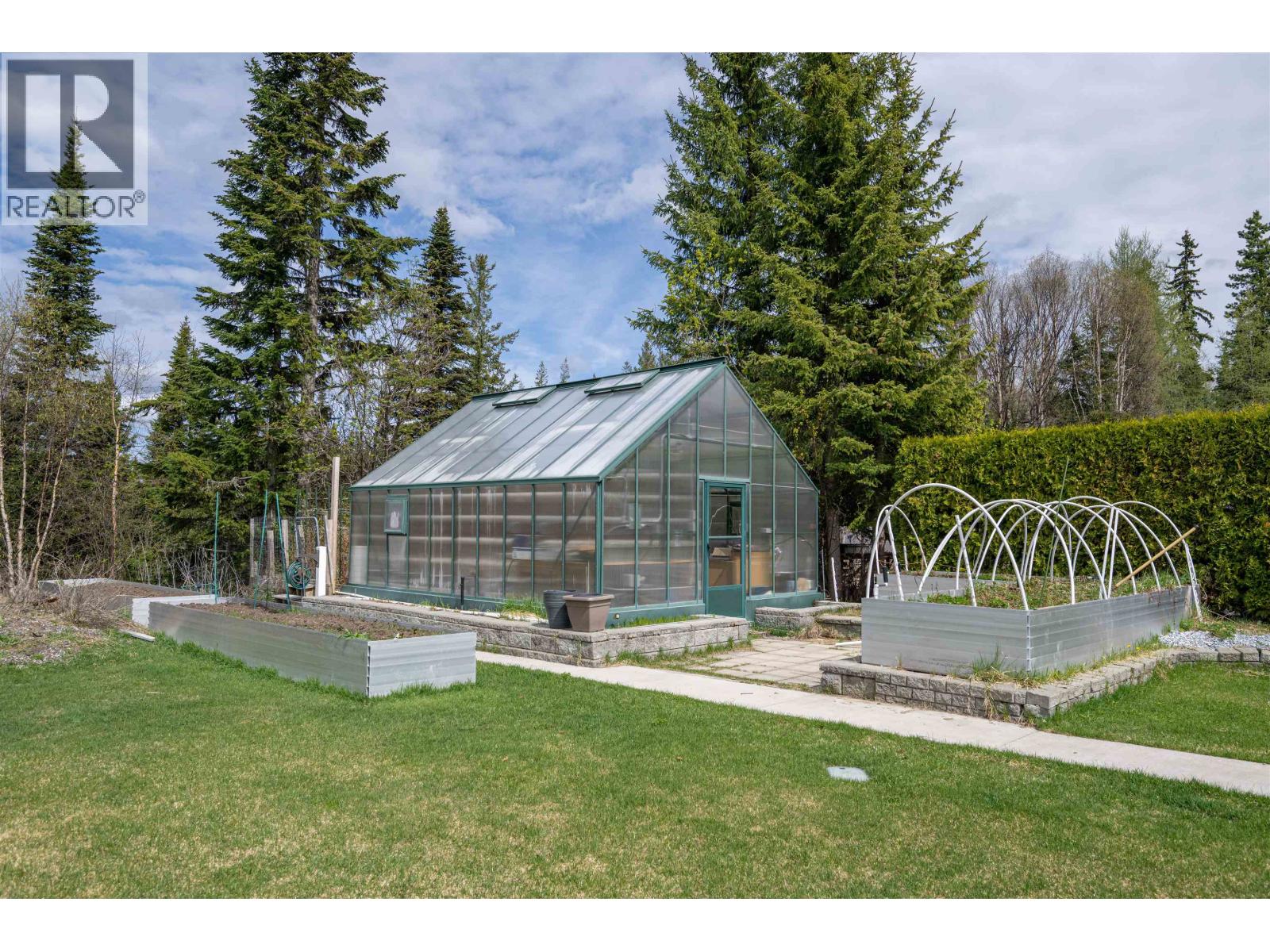 7003 VALLEYVIEW DRIVE - 34