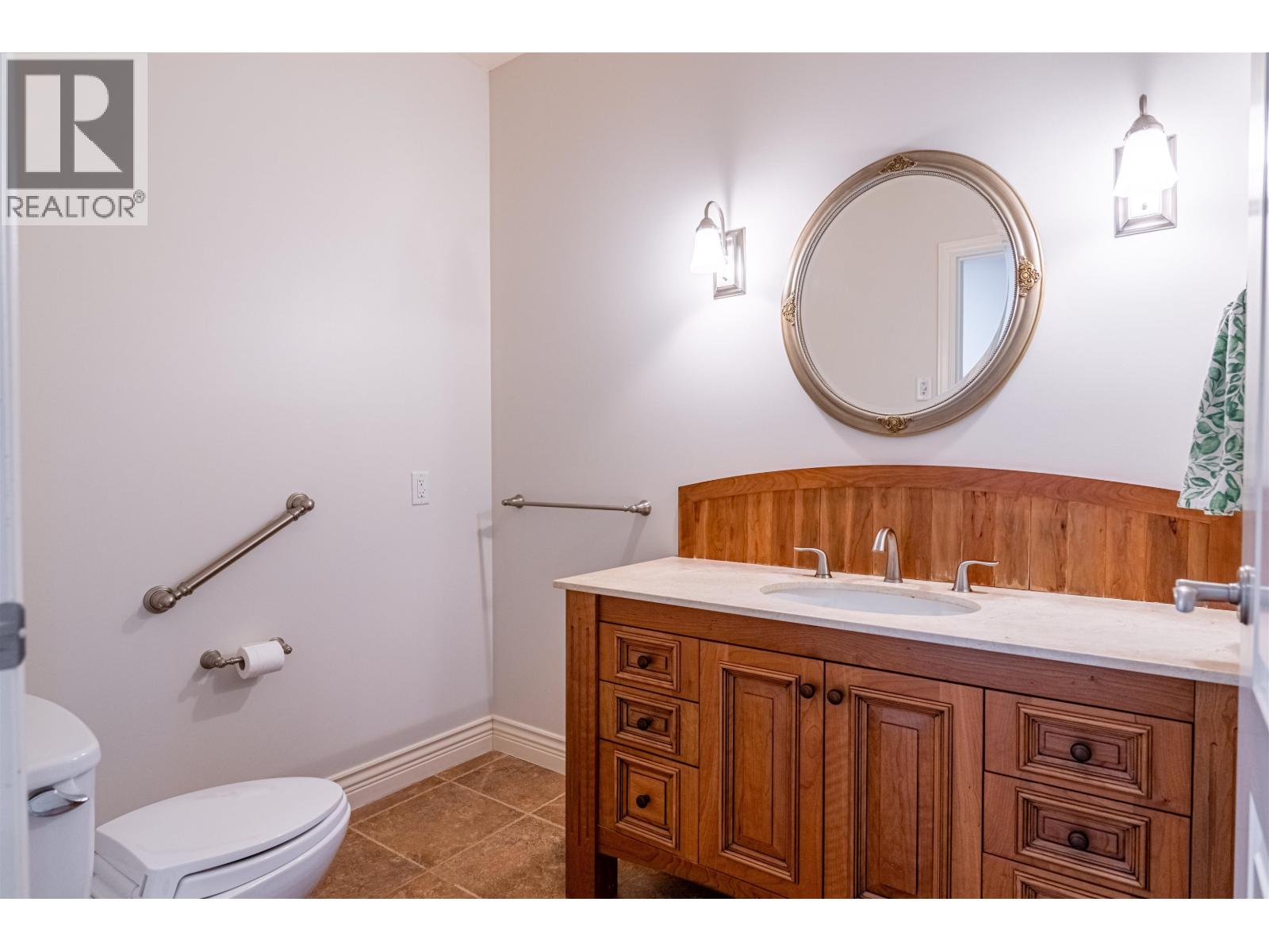 7003 VALLEYVIEW DRIVE - 32