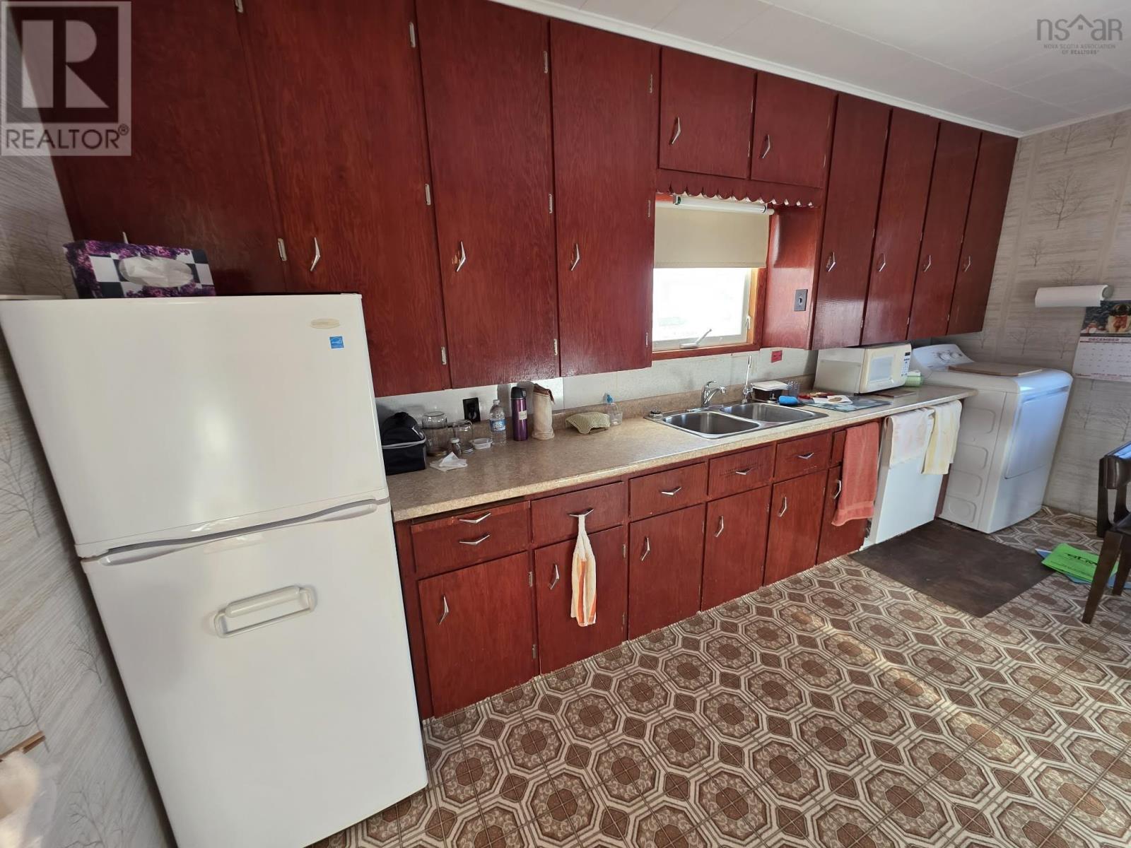 Property 6 of 19 of 944 Cape John Road