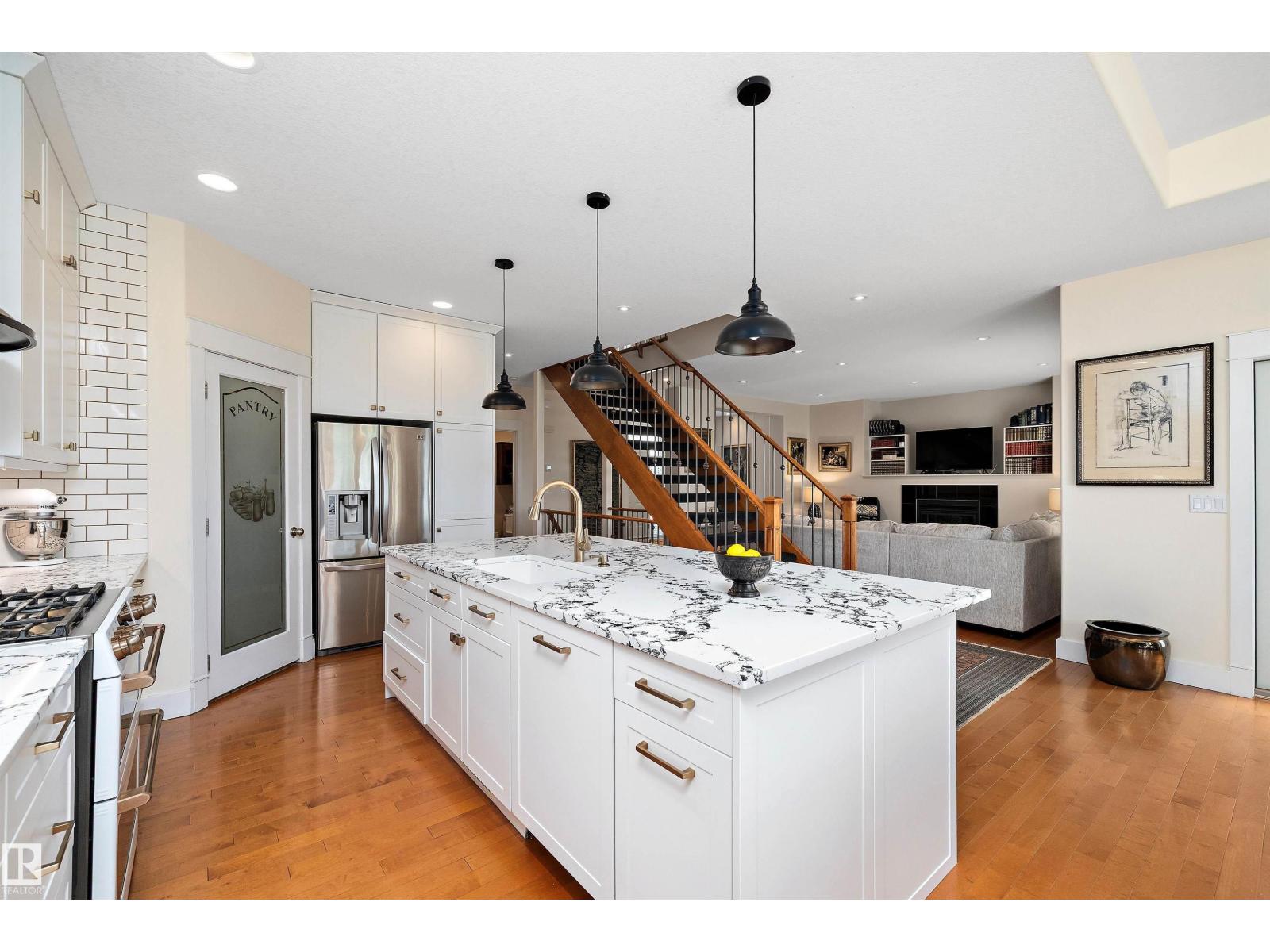 1644 HECTOR RD NW, Edmonton