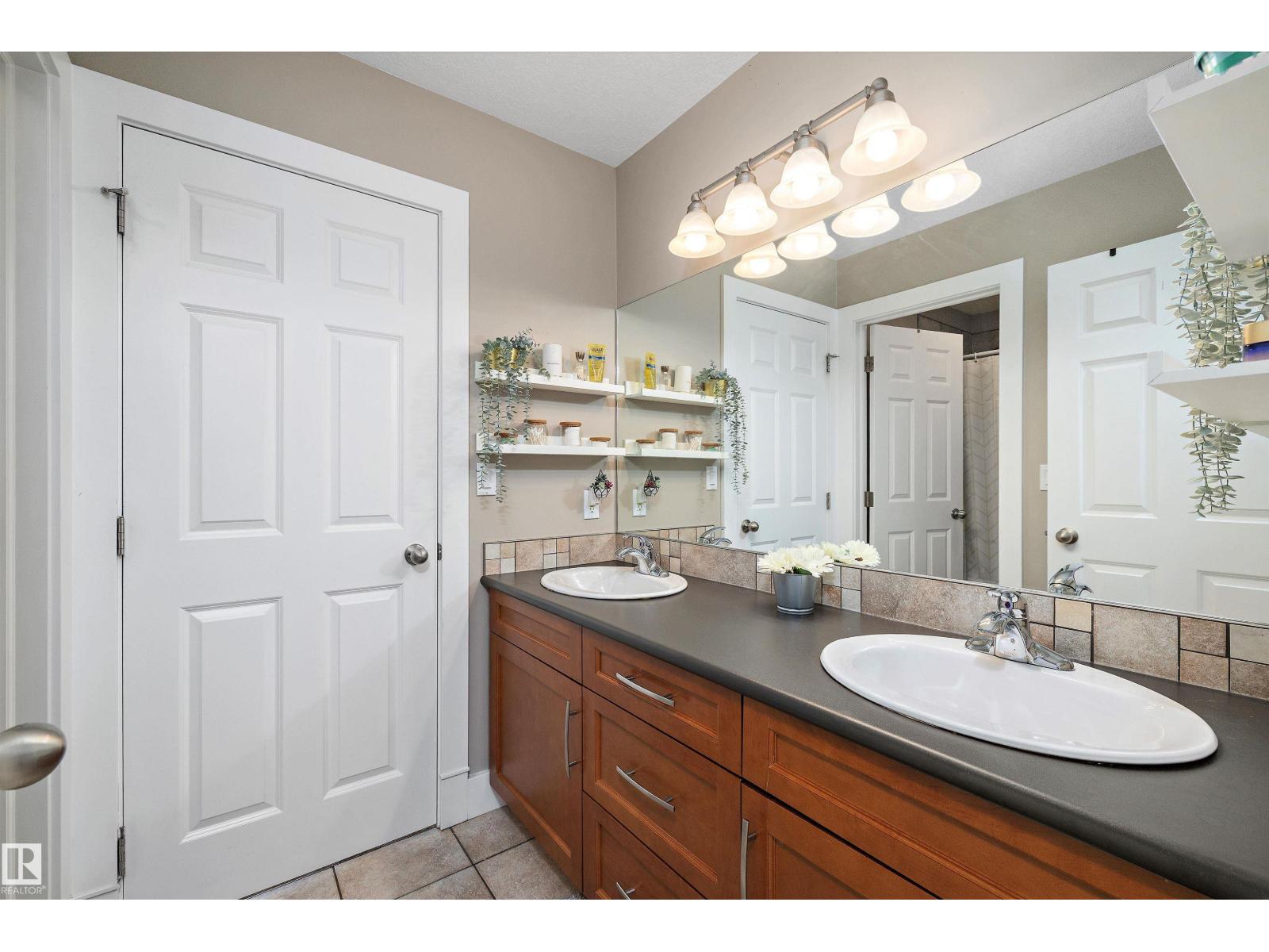 1644 HECTOR RD NW, Edmonton