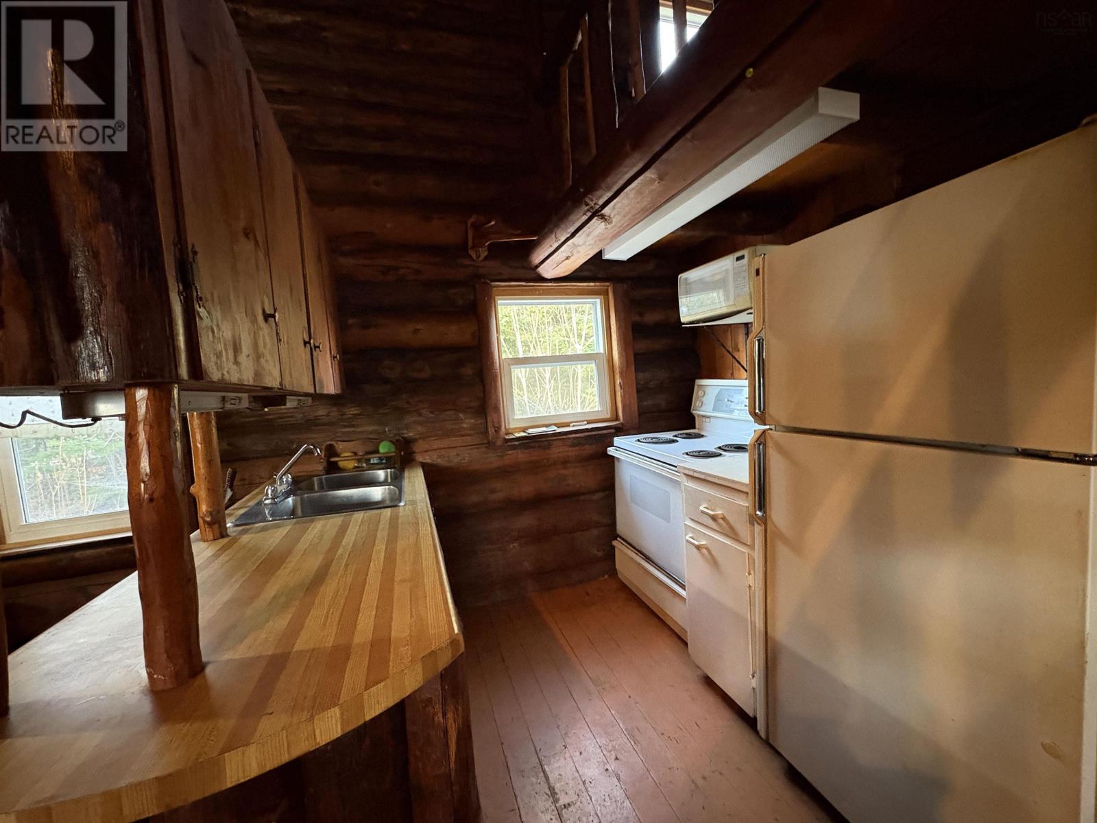 Property 19 of 30 of 1543 Montreal Road