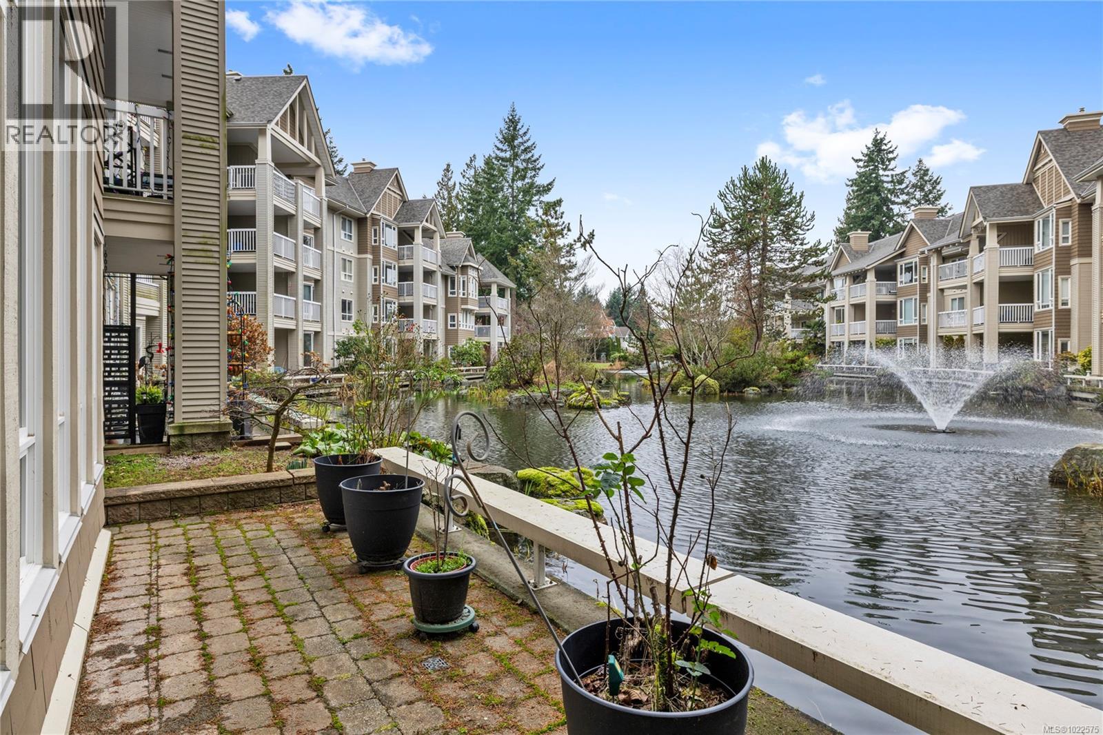 104 5685 Edgewater Lane, Nanaimo