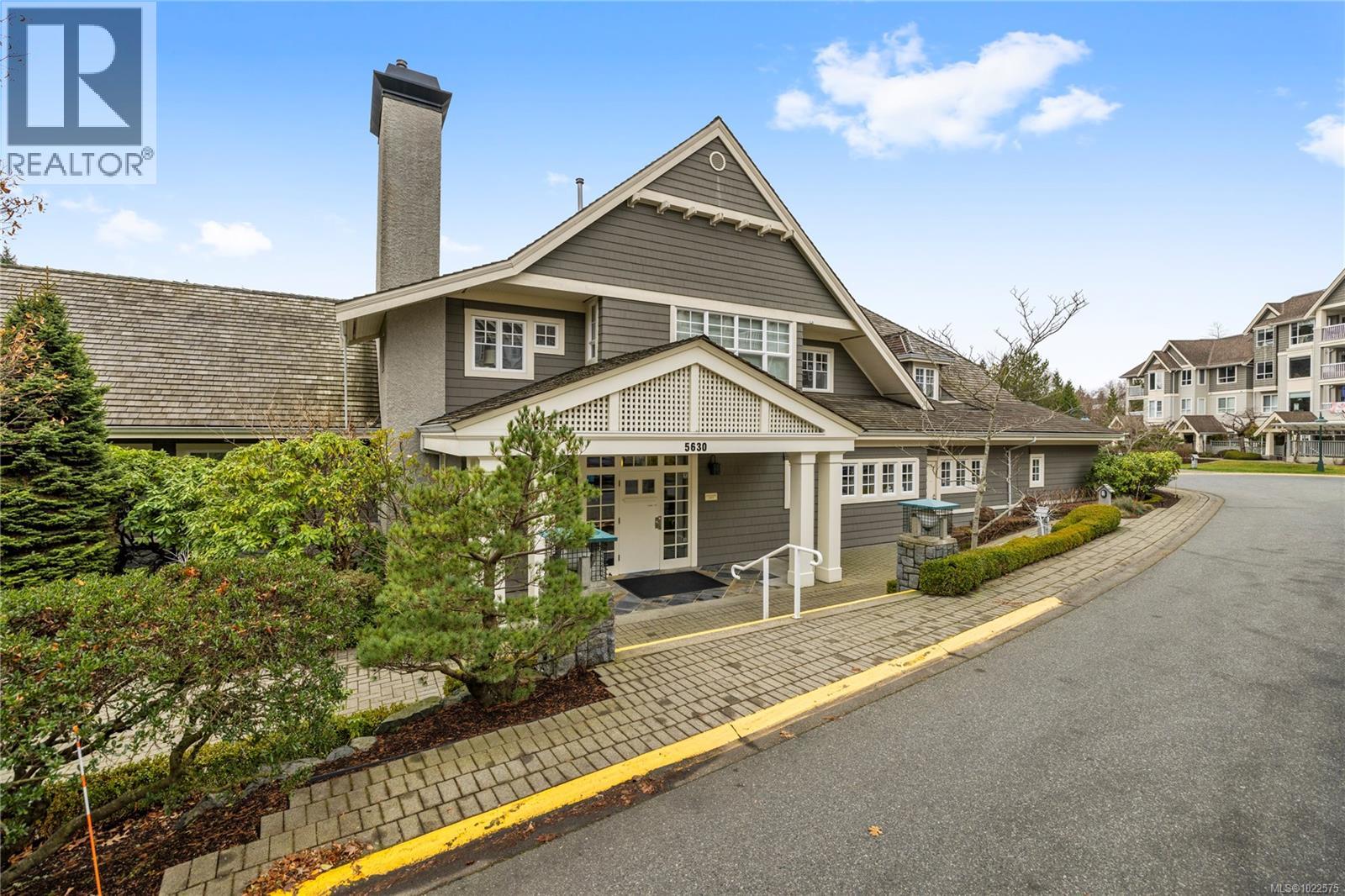 104 5685 Edgewater Lane, Nanaimo