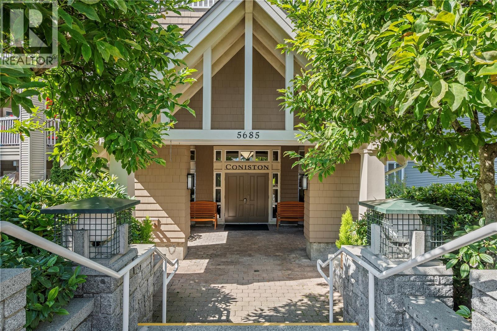 104 5685 Edgewater Lane, Nanaimo