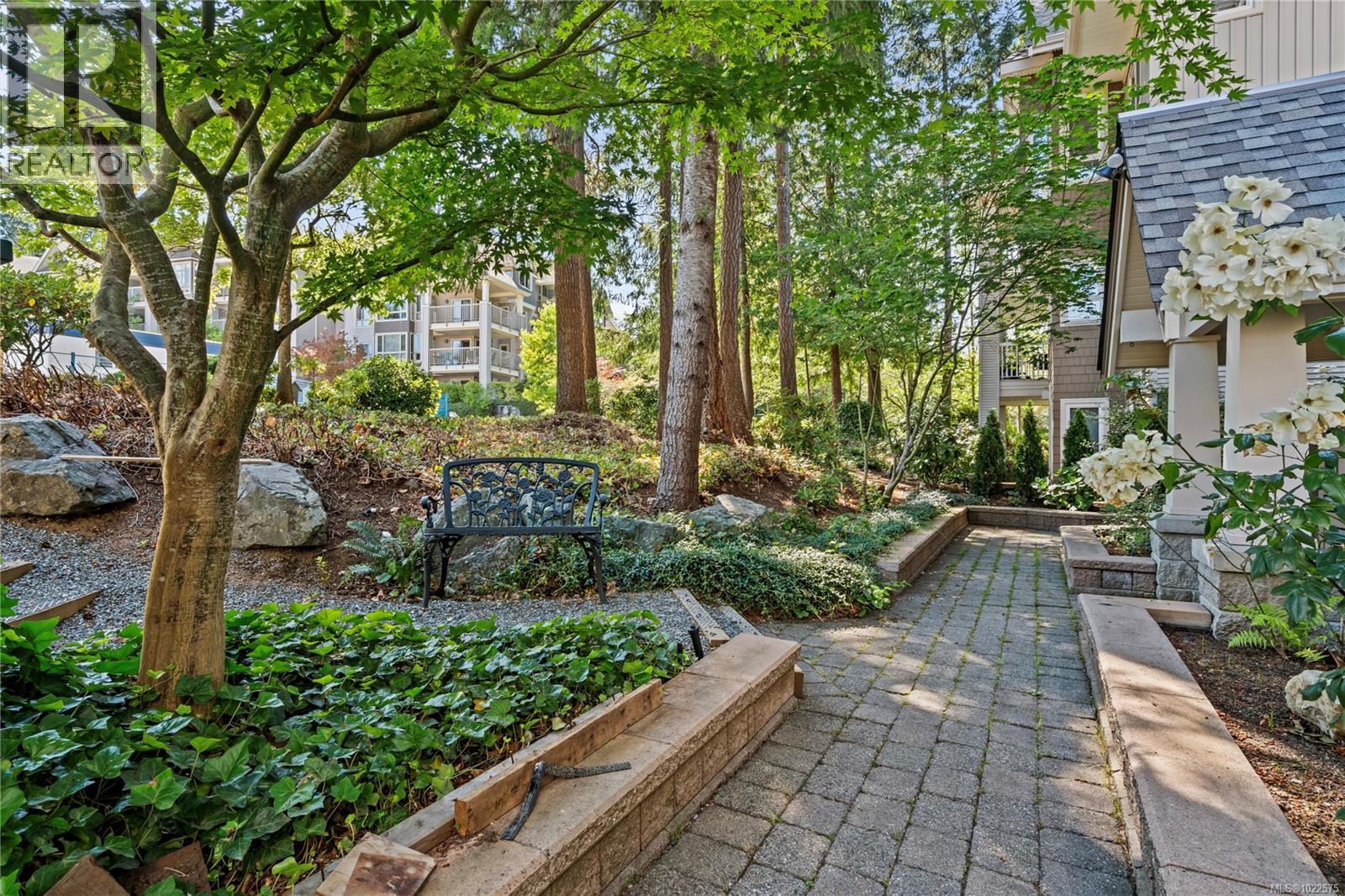 104 5685 Edgewater Lane, Nanaimo