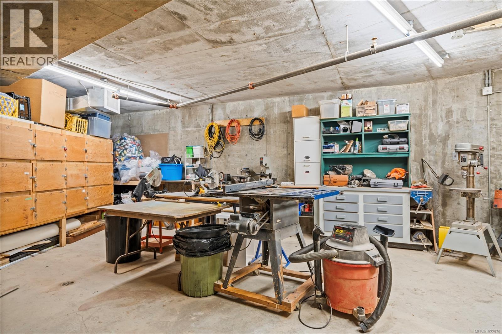 104 5685 Edgewater Lane, Nanaimo