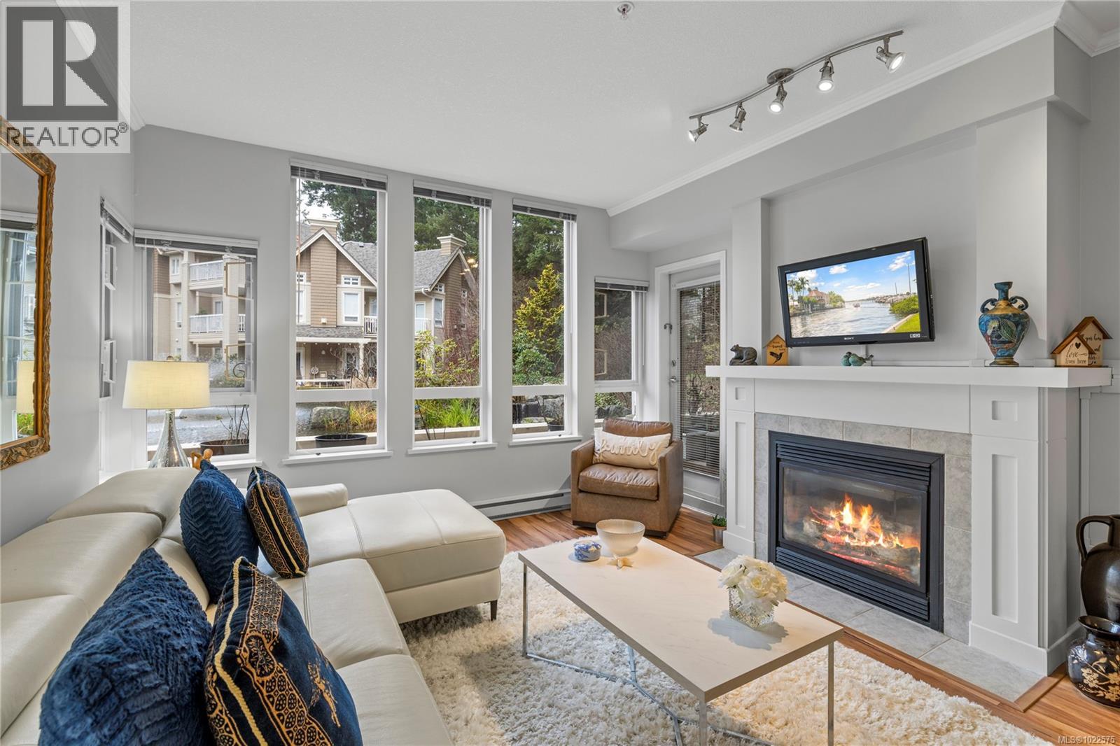 104 5685 Edgewater Lane, Nanaimo