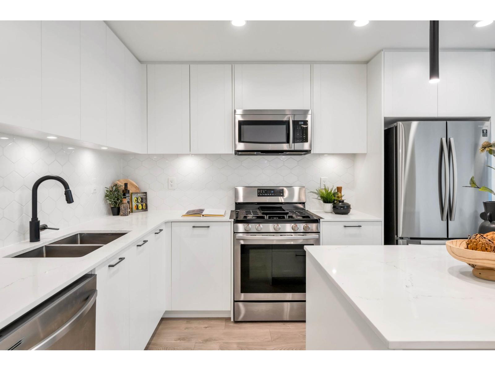 A304 20018 83A AVENUE, Langley