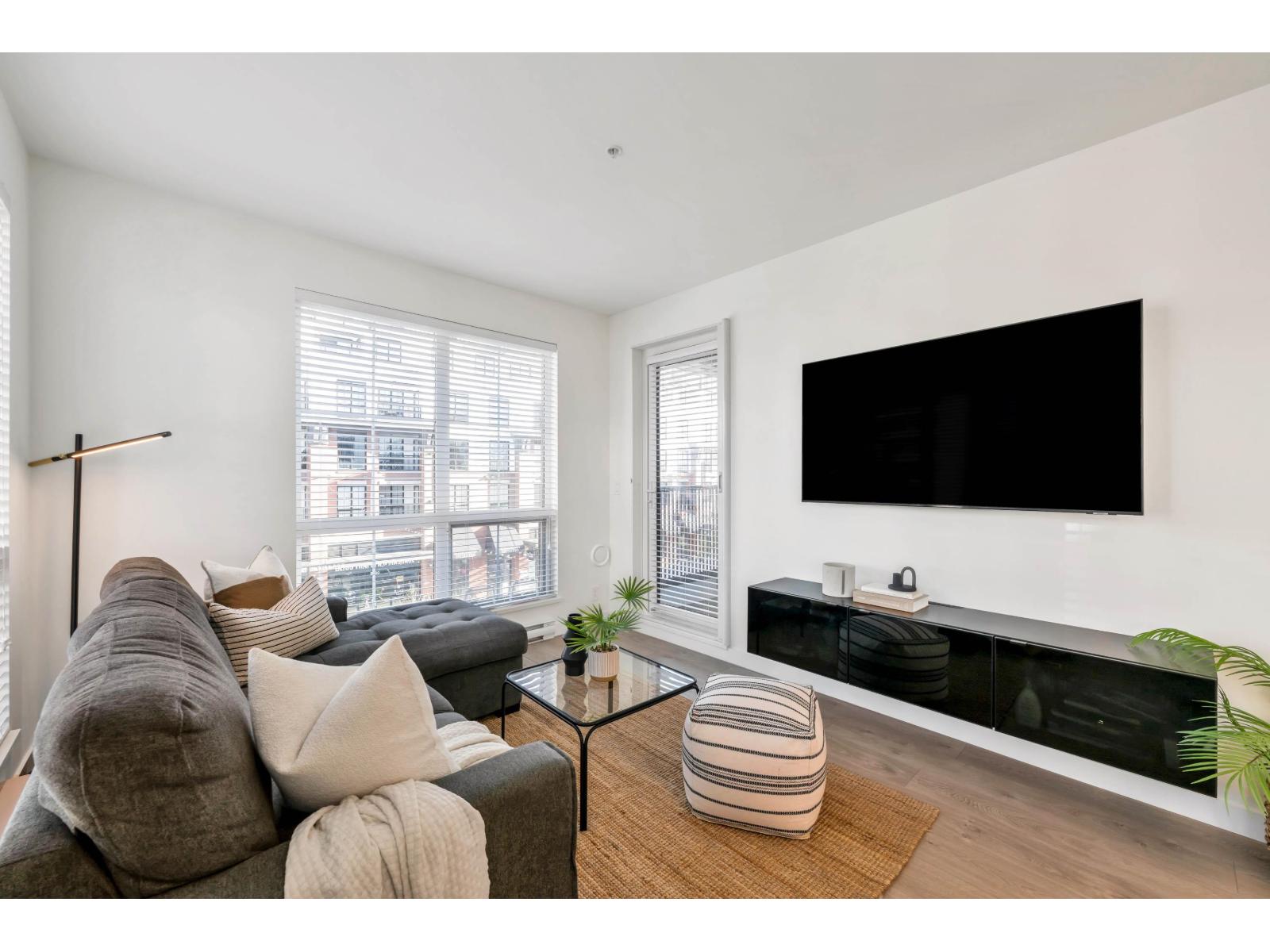 A304 20018 83A AVENUE, Langley