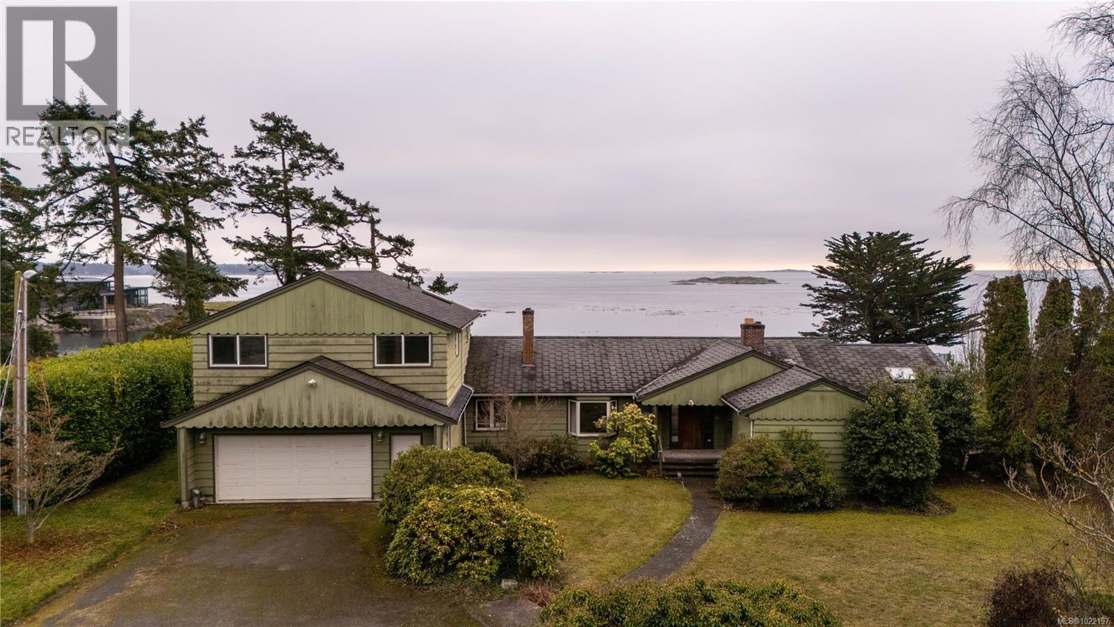  3901 Tudor Avenue, Saanich