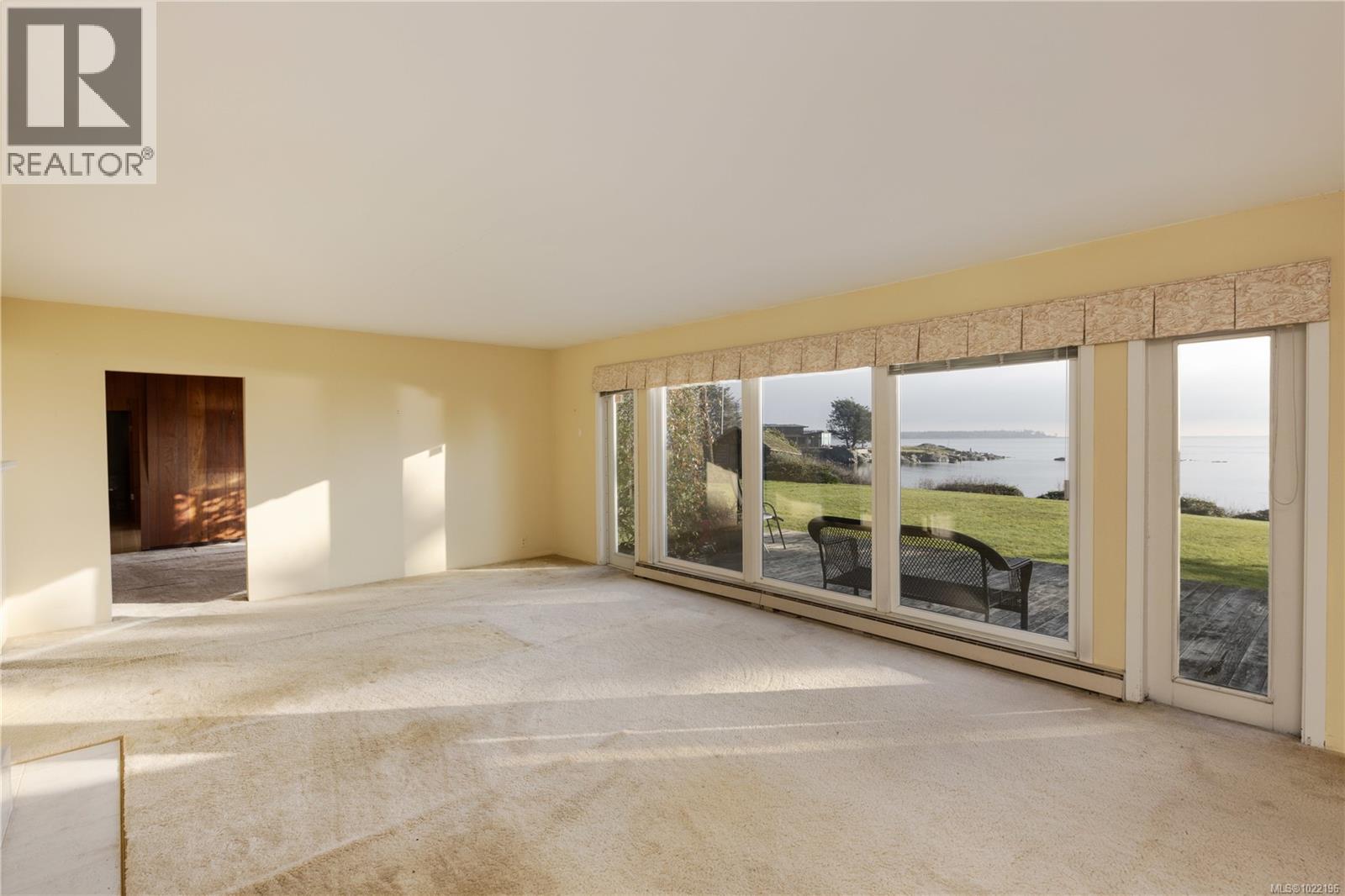  3901 Tudor Avenue, Saanich