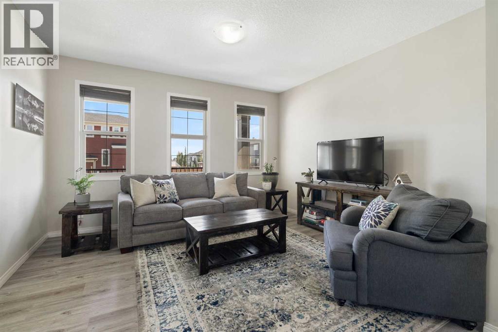 Single Family House for Sale in  Evanscrest Way NW Evanston Calgary 