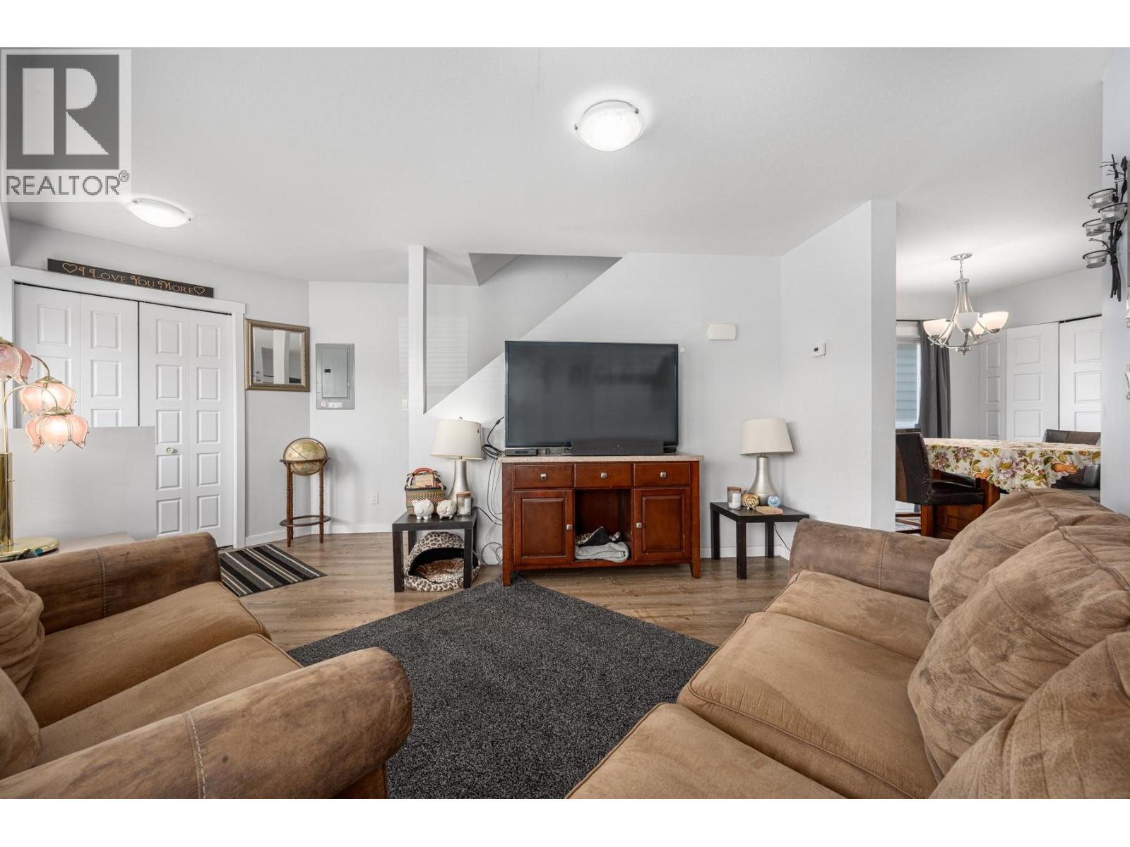 2101 BLACKWELL AVENUE - 10