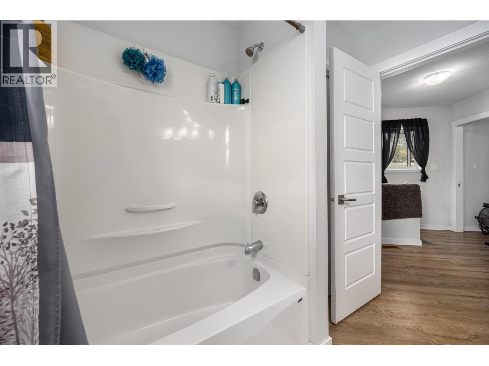 2101 BLACKWELL AVENUE - 15