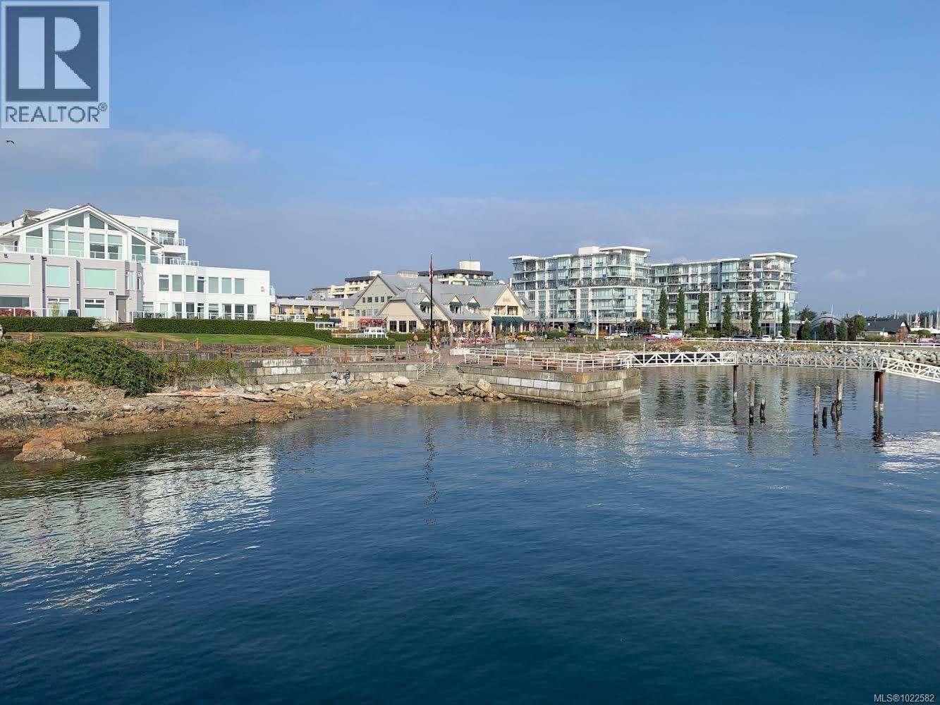 101 9776 Fourth Street, Sidney