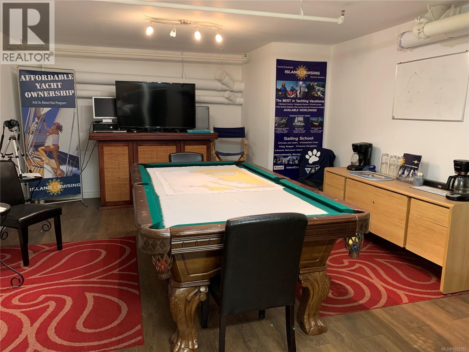 101 9776 Fourth Street, Sidney