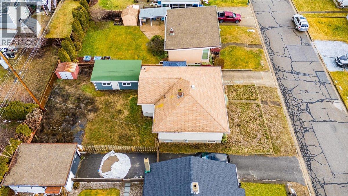 3323 DAHLIA Crescent, Trail