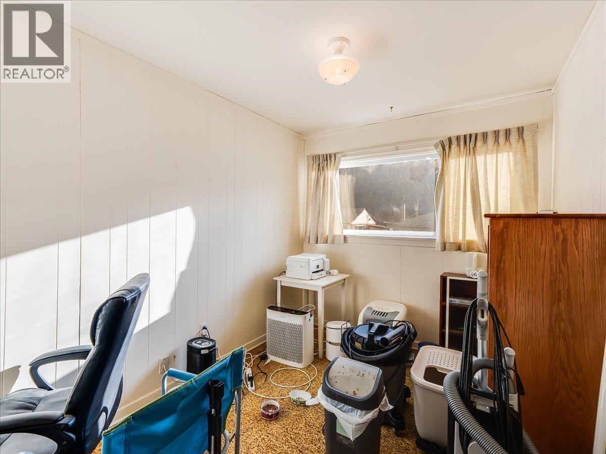 3323 DAHLIA Crescent, Trail