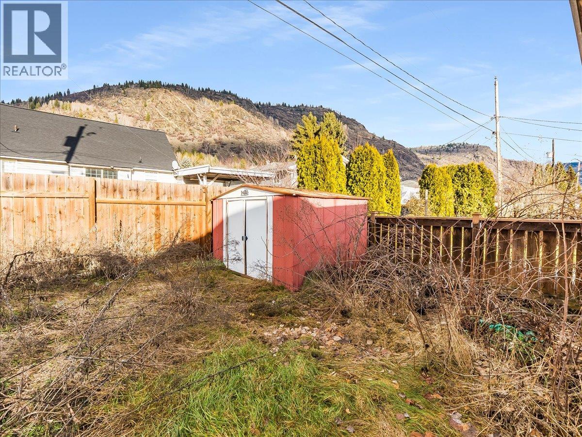 3323 DAHLIA Crescent, Trail