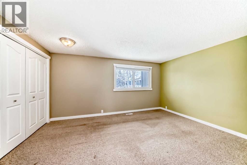 800 Bowcroft Place, Cochrane