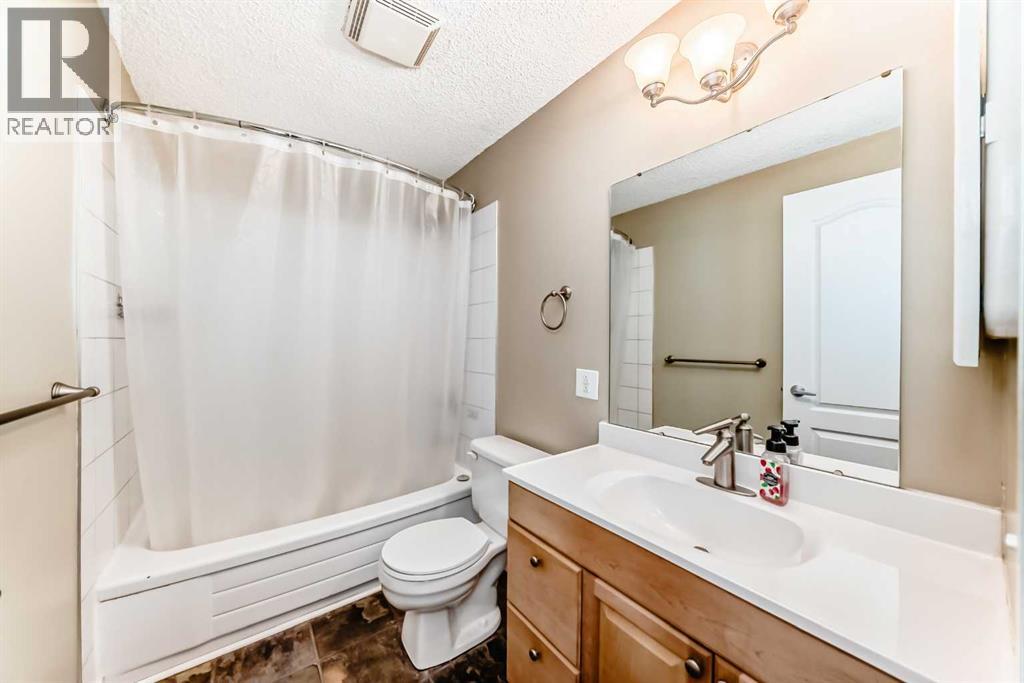 800 Bowcroft Place, Cochrane