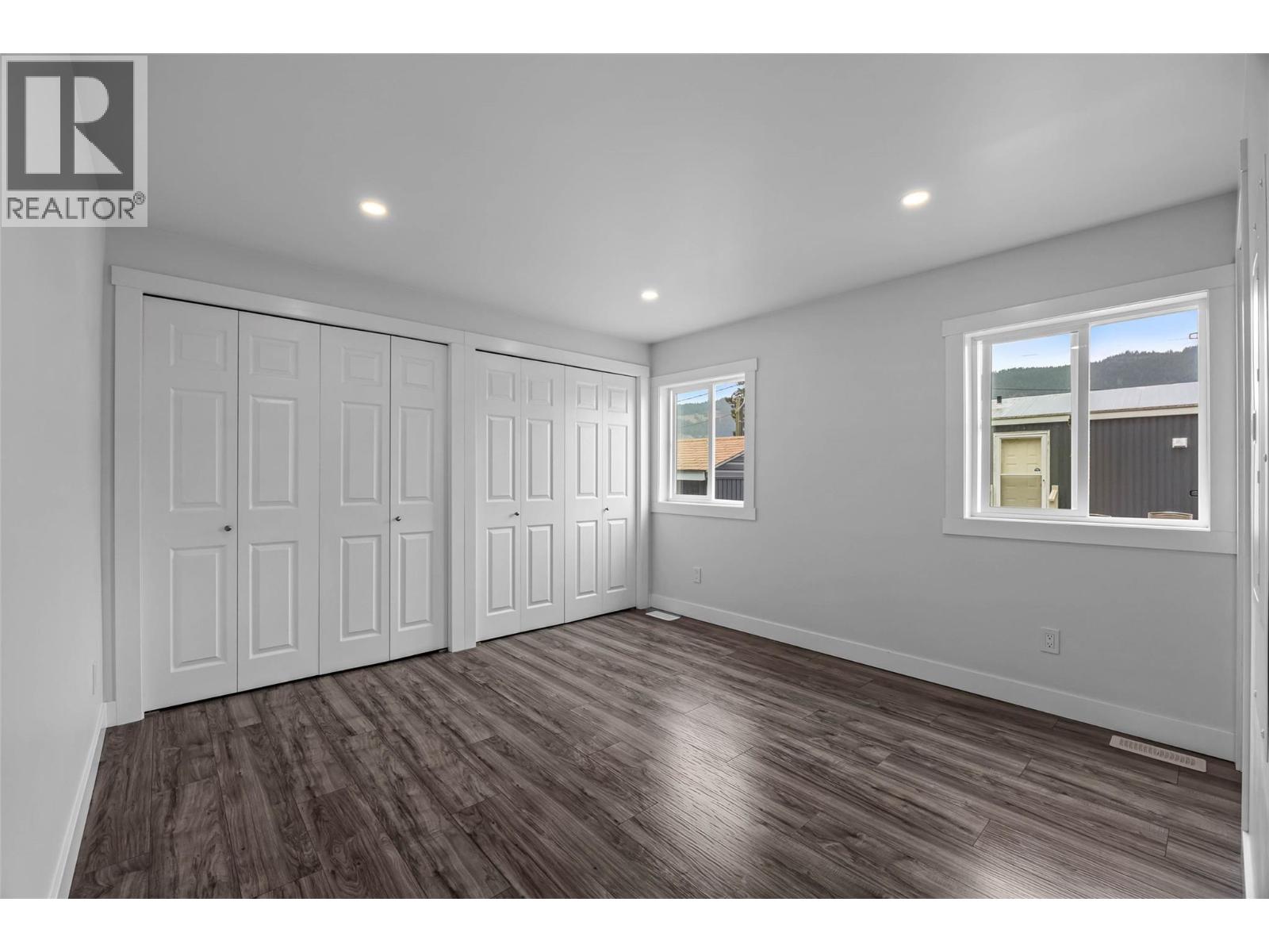 #32 1214 OKANAGAN AVENUE - 11